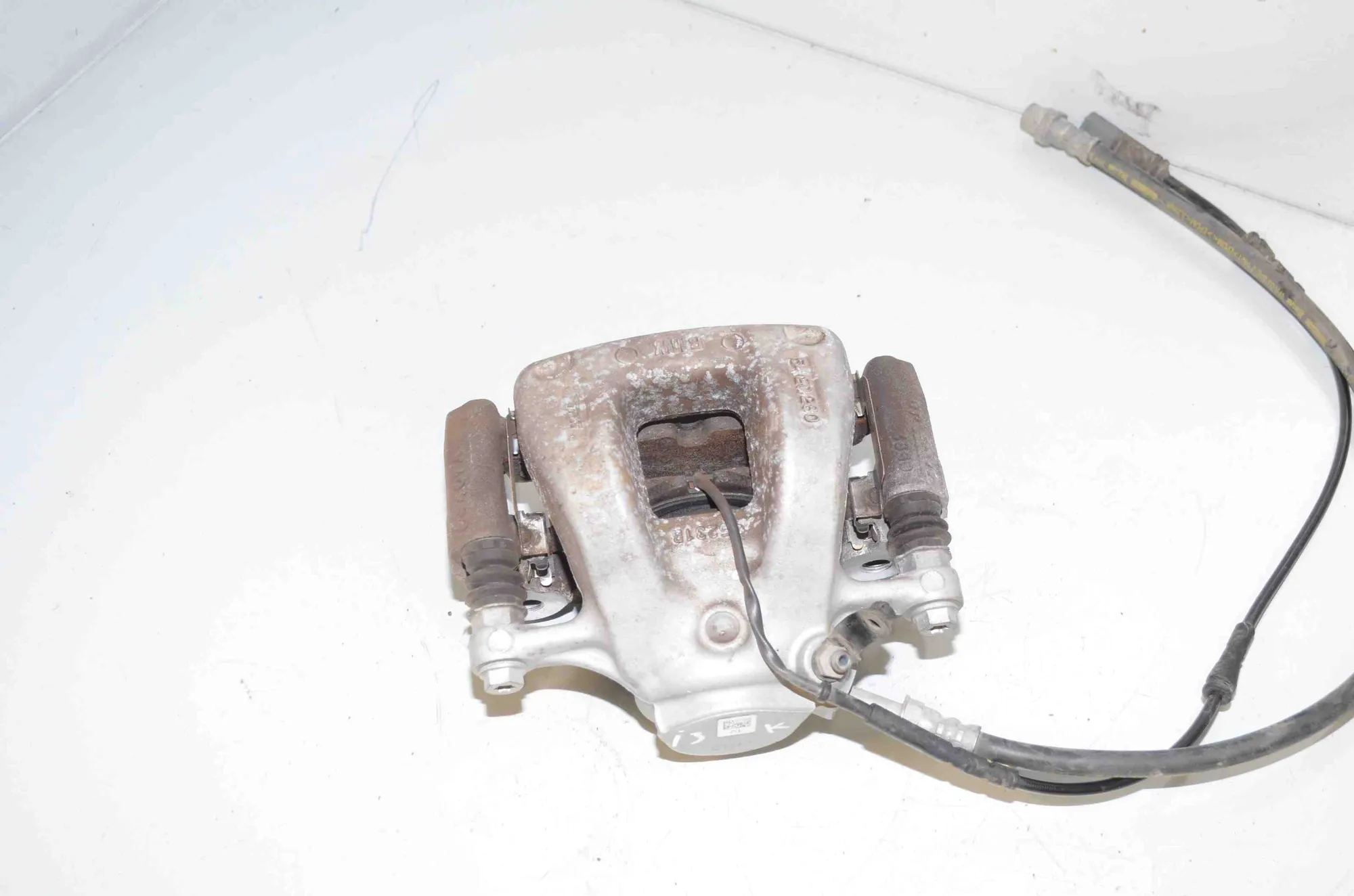 Front Left Brake Caliper · BMW i3 (I01) BMW i3 (I01) Hybrid 2014 – 2