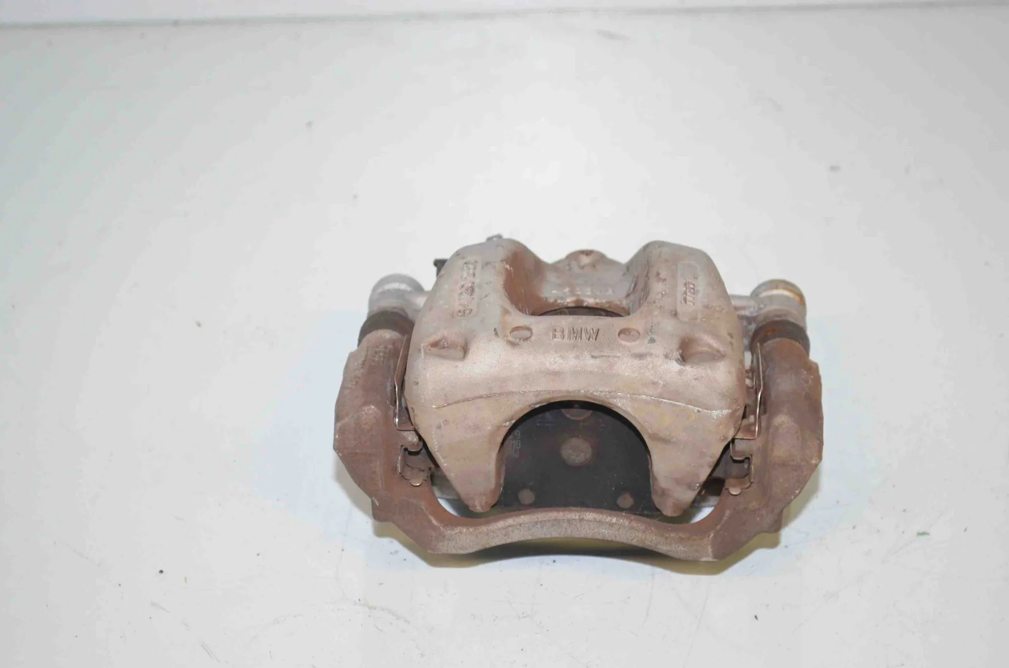 Front Left Brake Caliper · BMW i3 (I01) BMW i3 (I01) Hybrid 2014