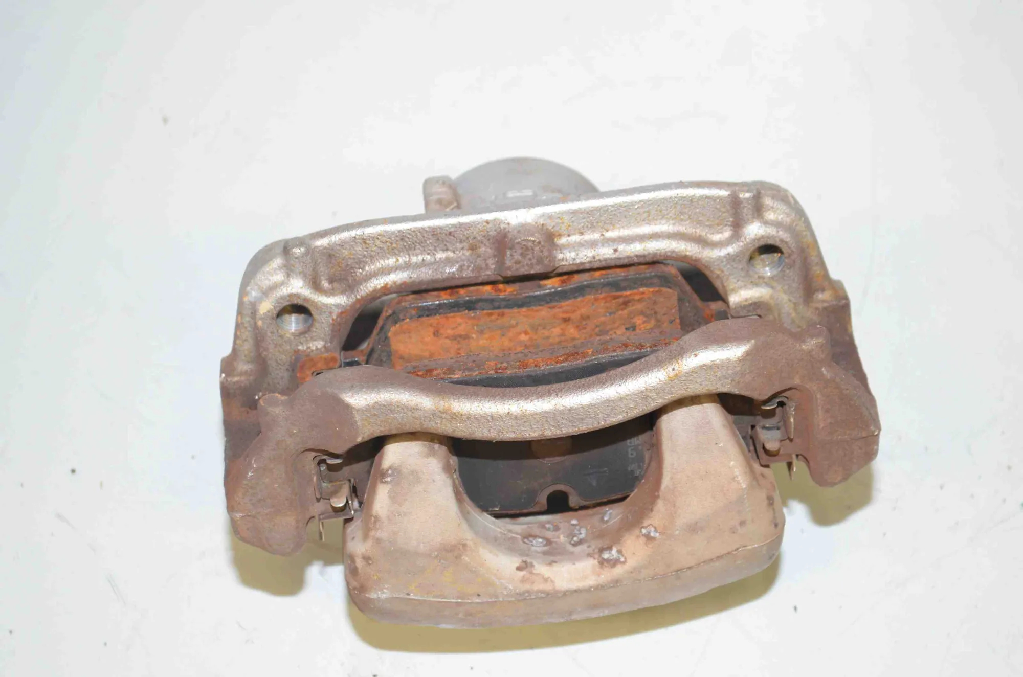 Front Left Brake Caliper · BMW i3 (I01) BMW i3 (I01) Hybrid 2014 – 4