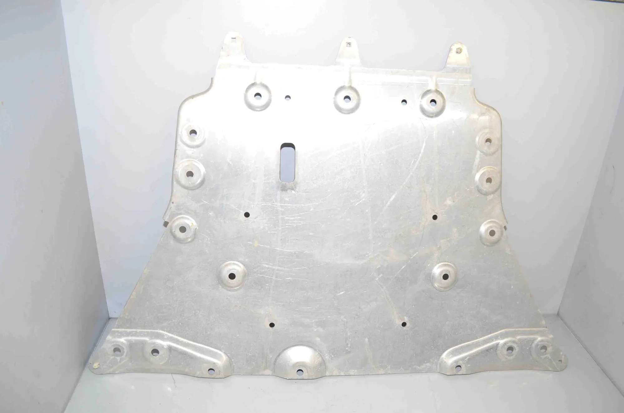 Engine Cover – OEM 6894792 · BMW iX (I20) BMW iX (I20) xDrive 40 2023 – 3