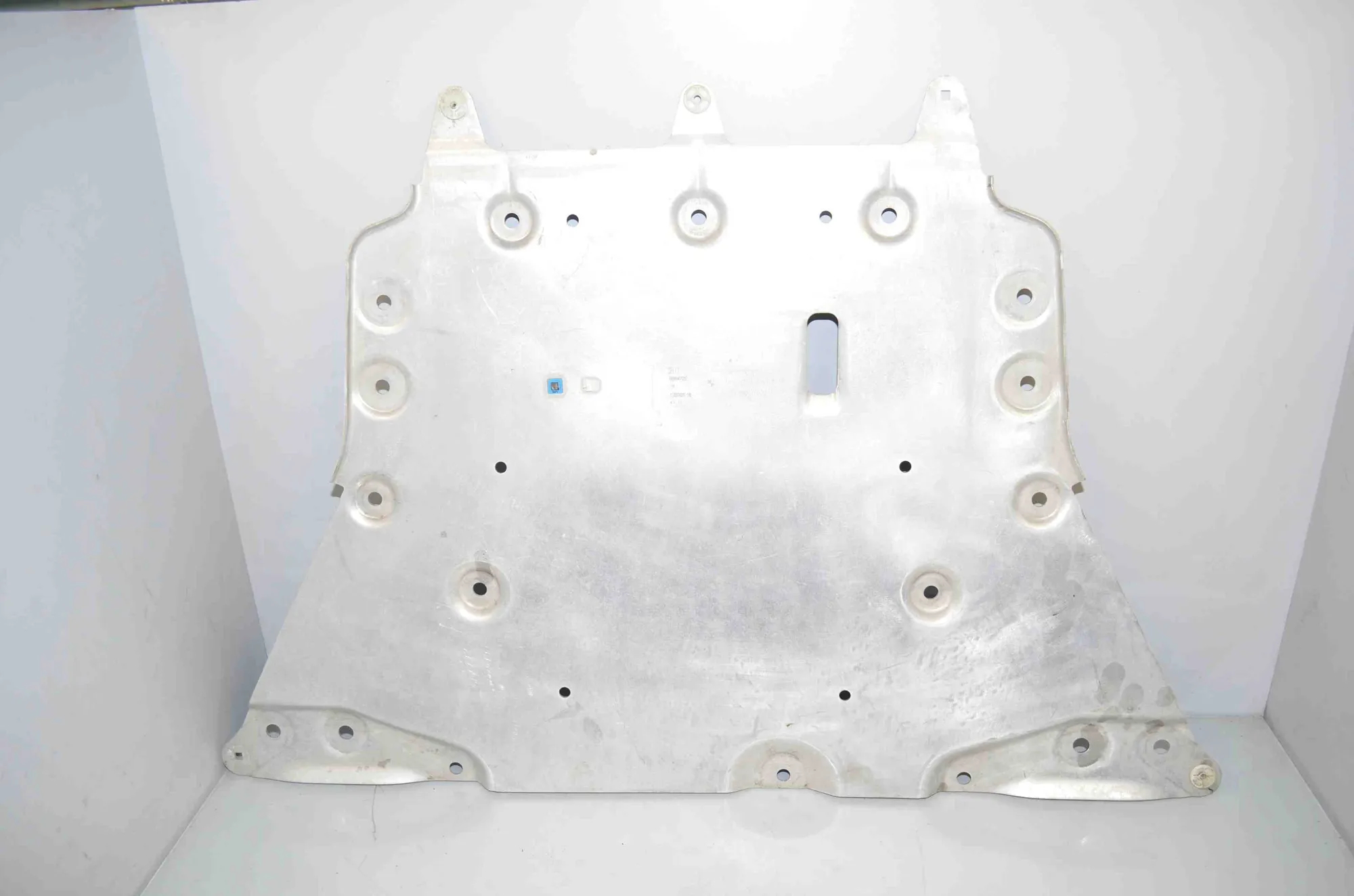 Engine Cover – OEM 6894792 · BMW iX (I20) BMW iX (I20) xDrive 40 2023