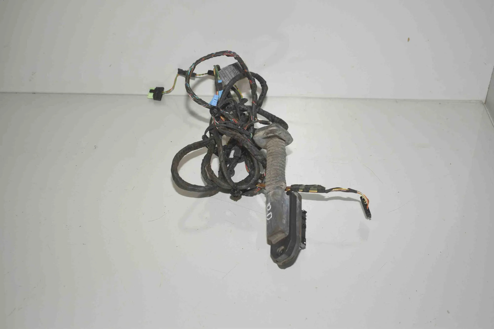 Front Right Door Wiring – OEM 9240882 · BMW 5 Touring (F11) 535 d 2011 – 2