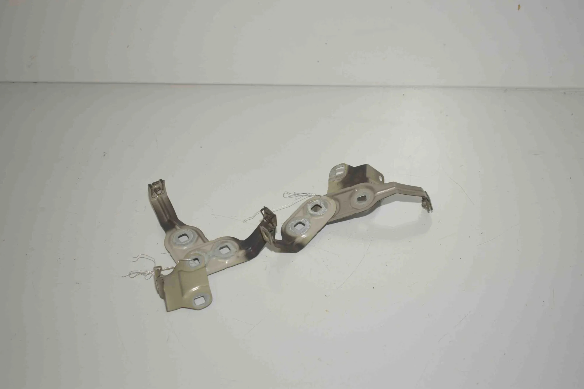 Front Right Fender Holder – OEM 7207204 · BMW 5 Touring (F11) 535 d 2011 – 3