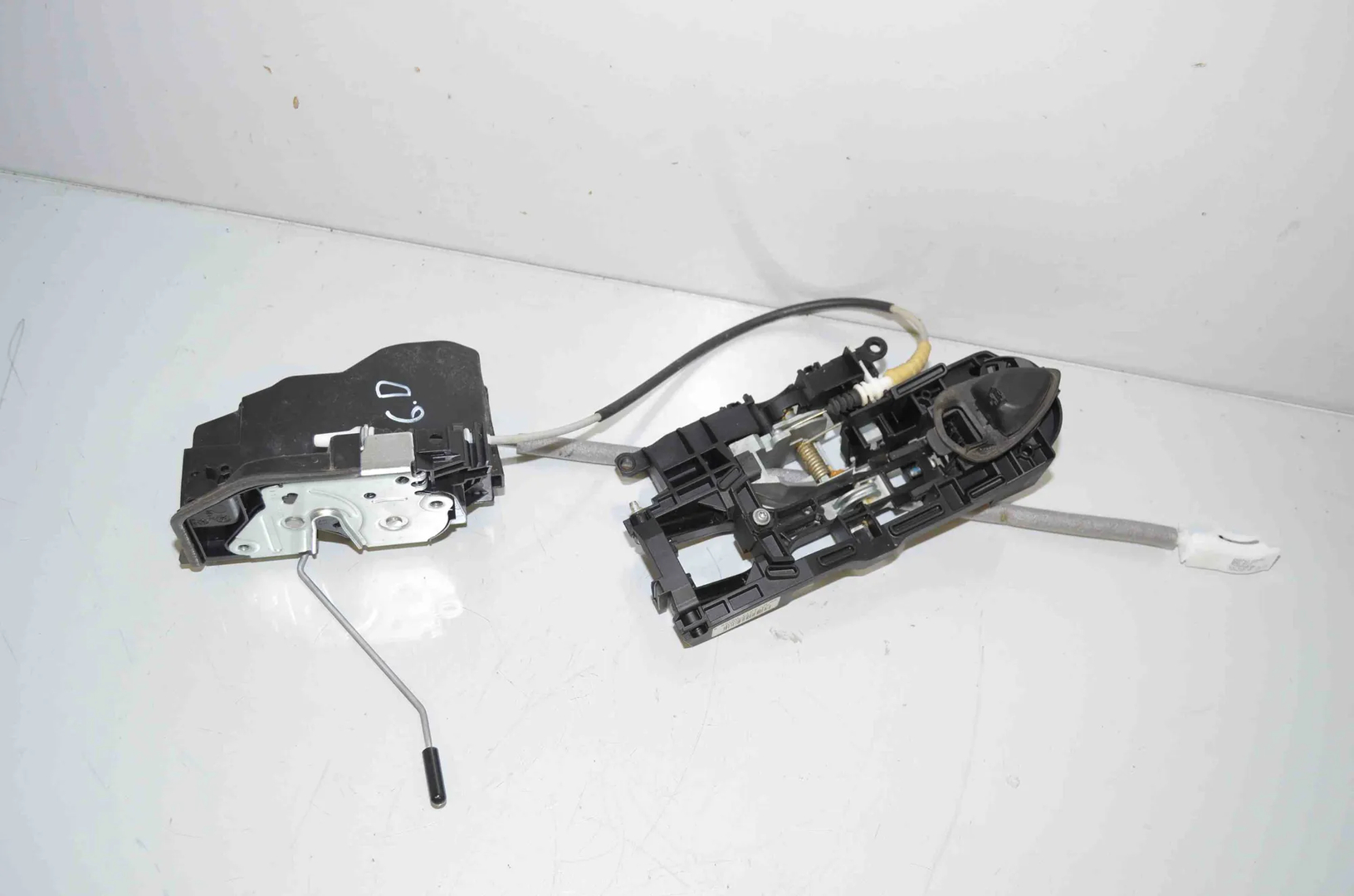Rear Right Door Lock – OEM 51227229460 · BMW 5 Touring (F11) 535 d 2011