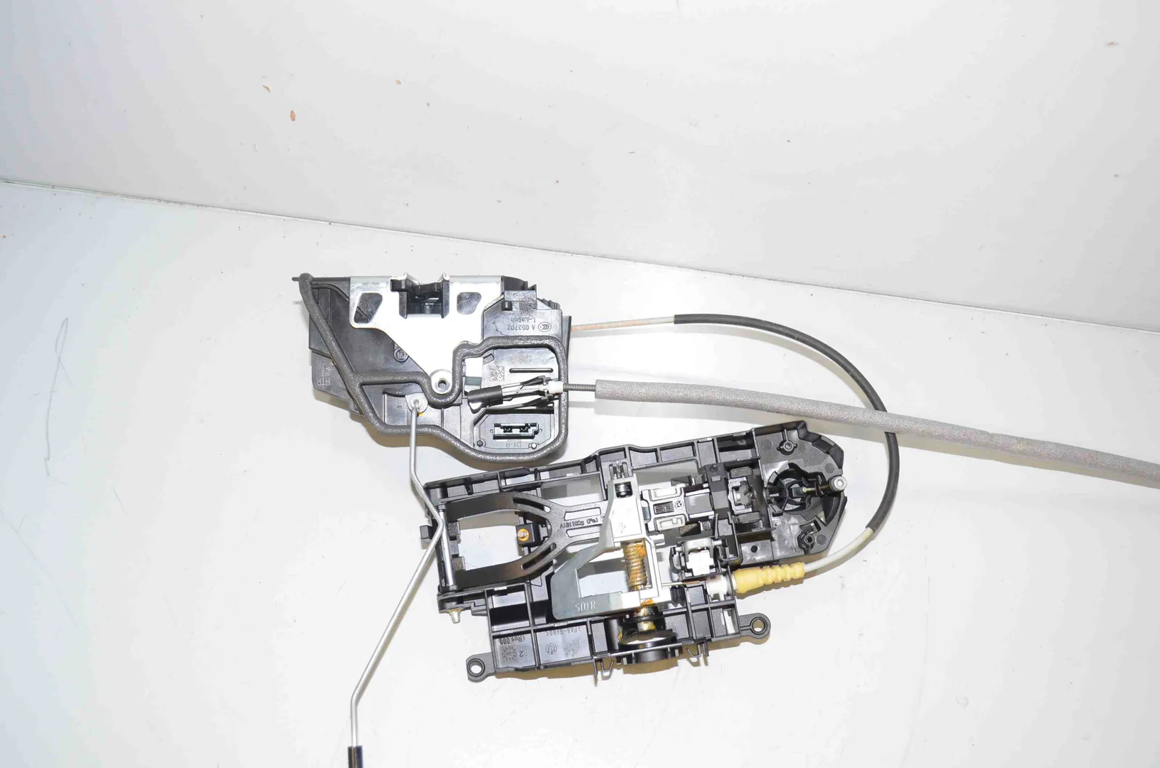 Rear Right Door Lock – OEM 51227229460 · BMW 5 Touring (F11) 535 d 2011 – 4