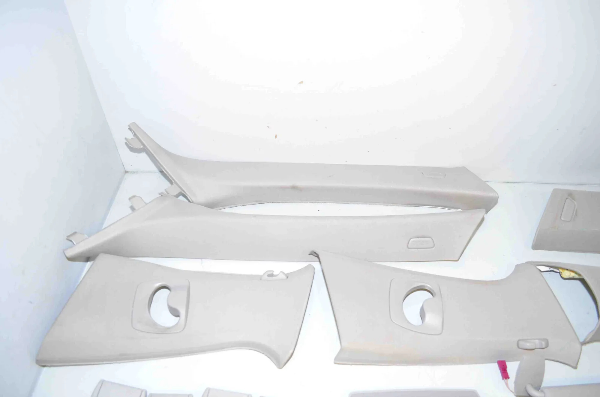 Interior Side Pillars Trim Kit – OEM 9169784 · BMW 5 Touring (F11) 535 d 2011 – 2