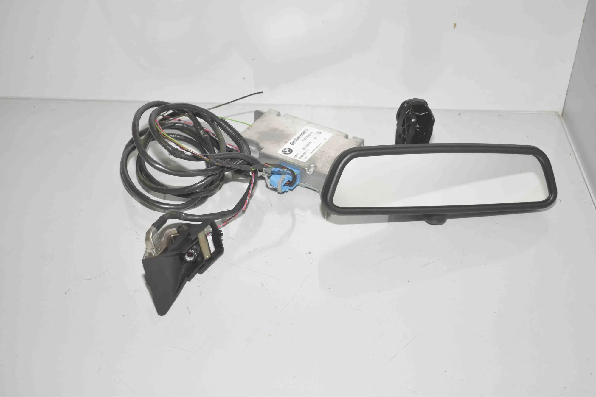 Front Camera – OEM 9199305 · BMW 5 Touring (F11) 535 d 2011