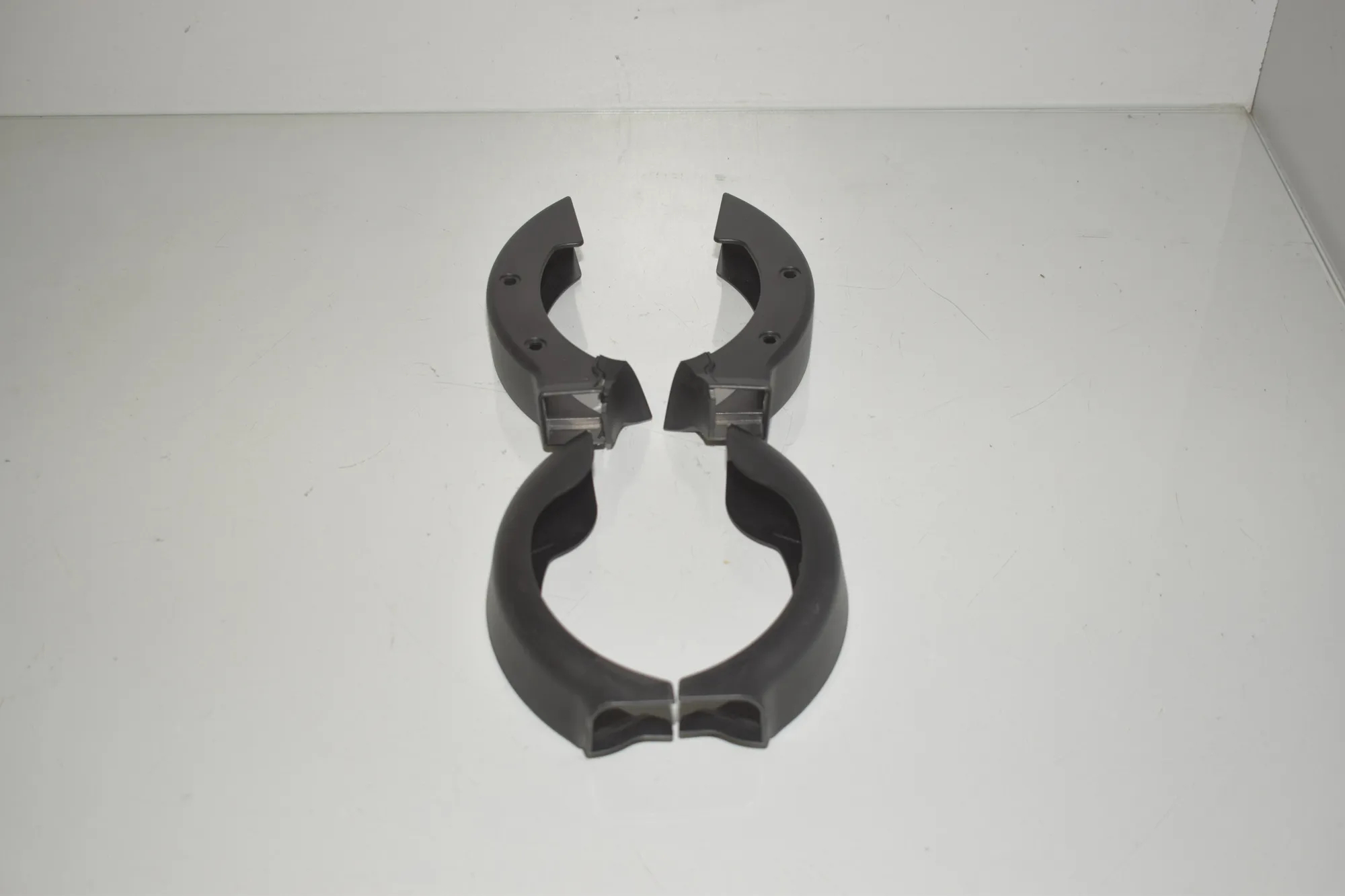 Hinge Trim – OEM 7004909 · BMW 5 Touring (G31) (2017 - -) 520 d 2019 – 2