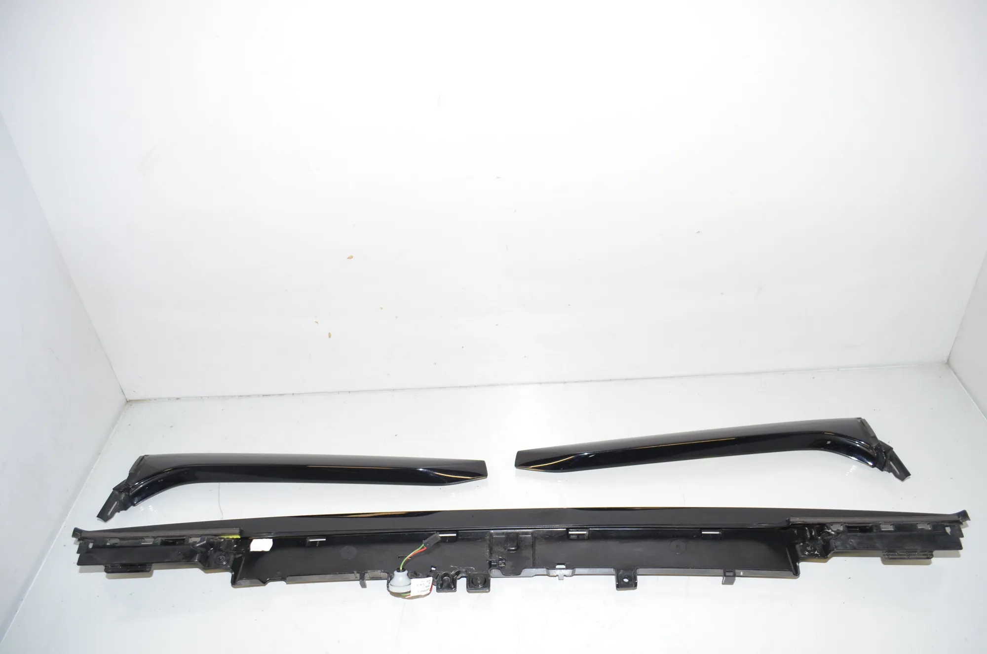 Other Trim Parts – OEM 7400244 · BMW 5 Touring (G31) (2017 - -) 520 d 2019