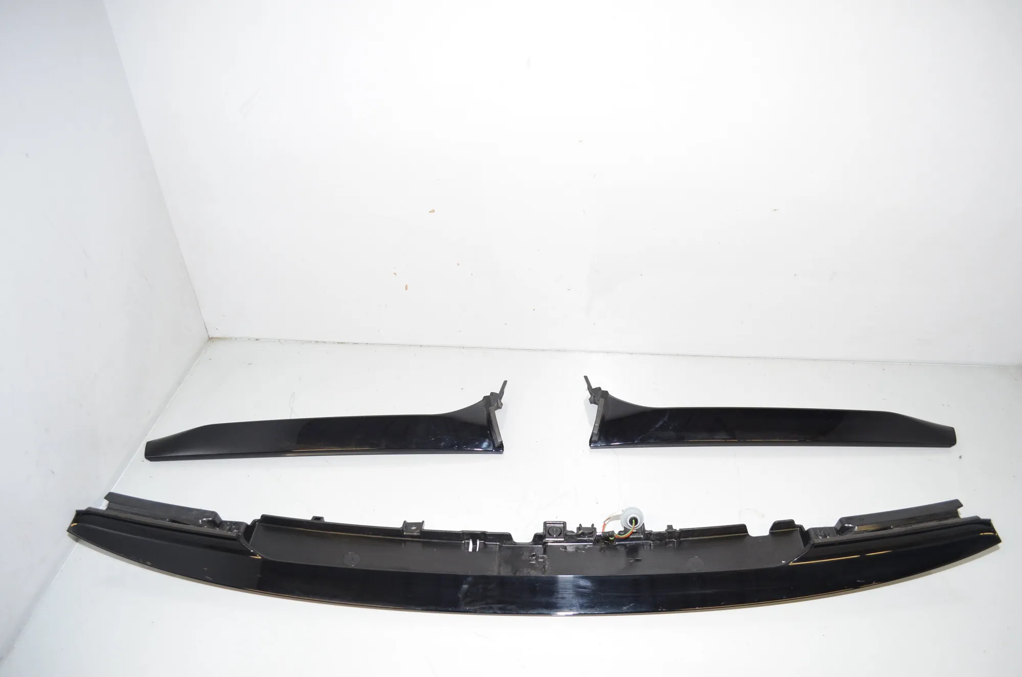 Other Trim Parts – OEM 7400244 · BMW 5 Touring (G31) (2017 - -) 520 d 2019 – 2