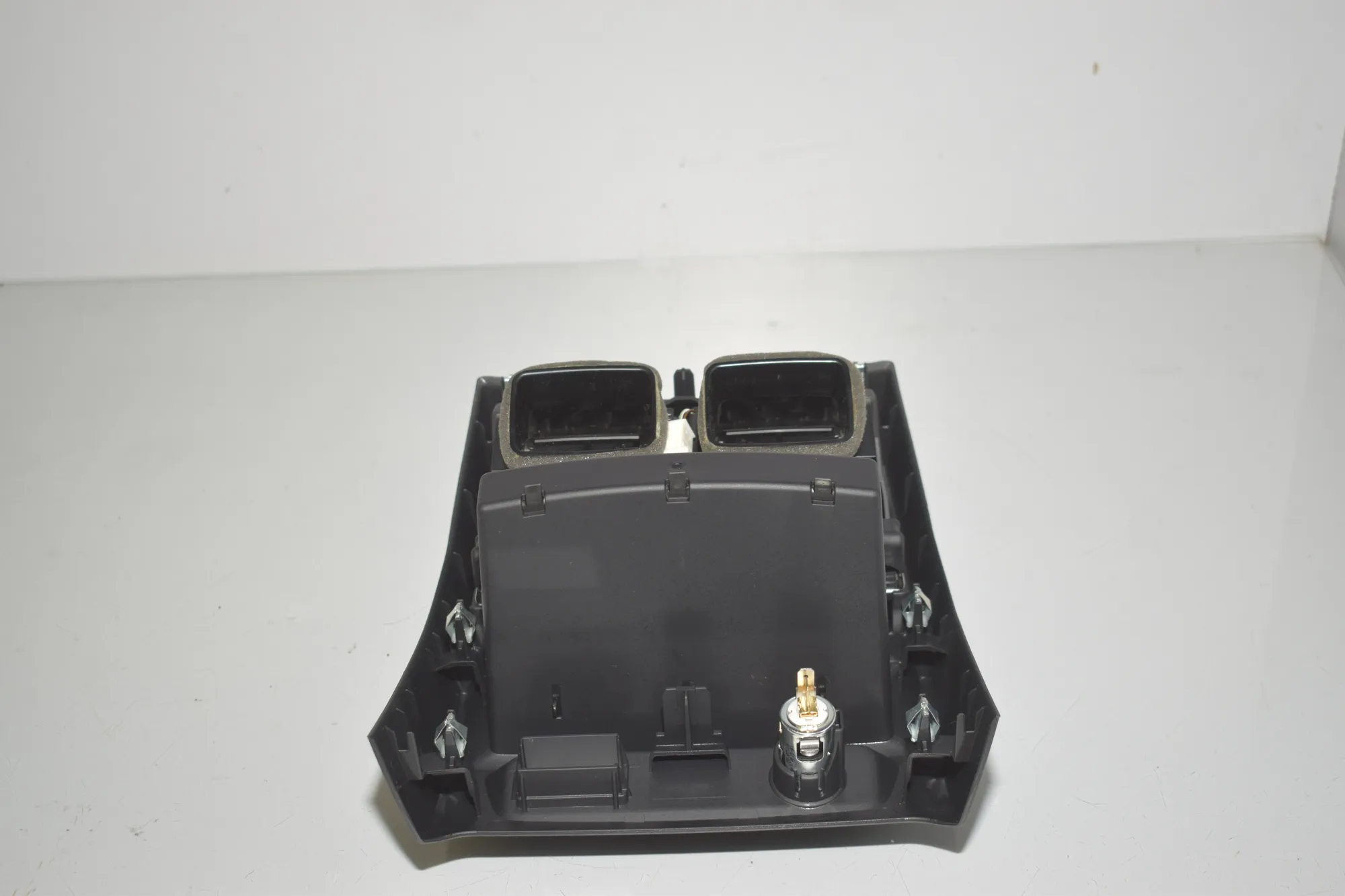Center Console Trim – OEM 9493421 · BMW 5 Touring (G31) (2017 - -) 520 d 2019 – 4