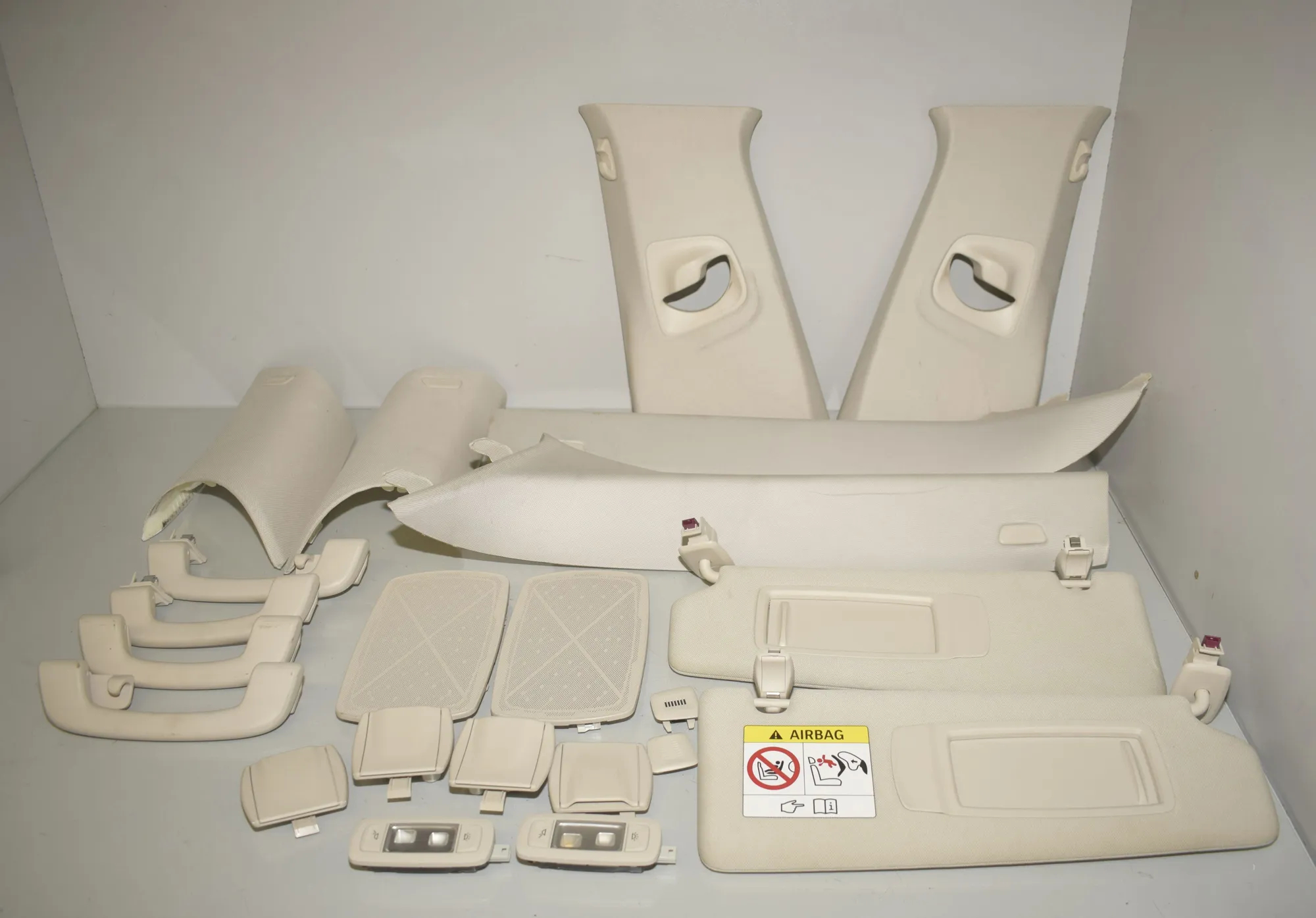 Interior Side Pillars Trim Kit – OEM 7000491 · BMW 5 Touring (G31) (2017 - -) 520 d 2019 – 3