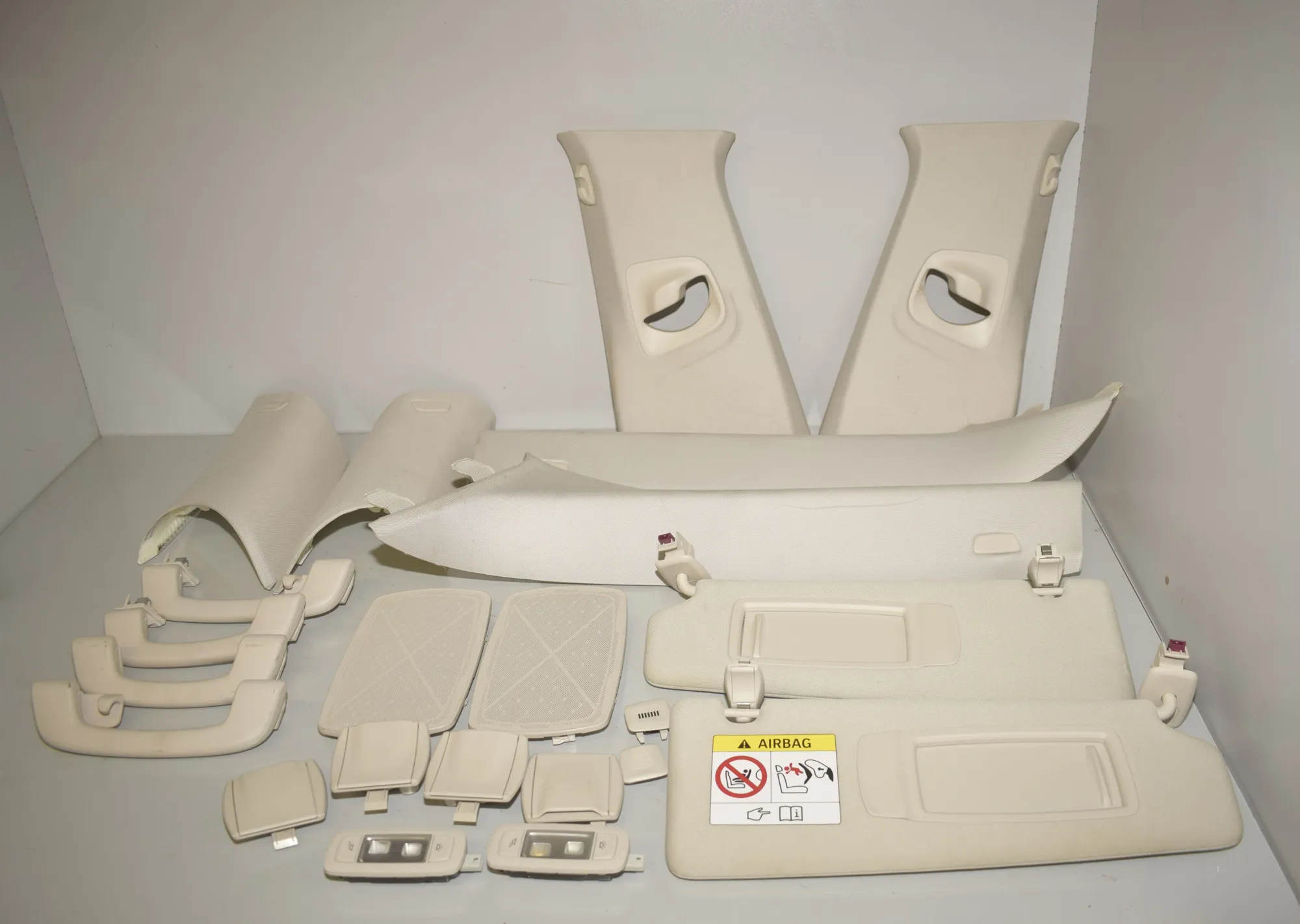 Interior Side Pillars Trim Kit – OEM 7000491 · BMW 5 Touring (G31) (2017 - -) 520 d 2019
