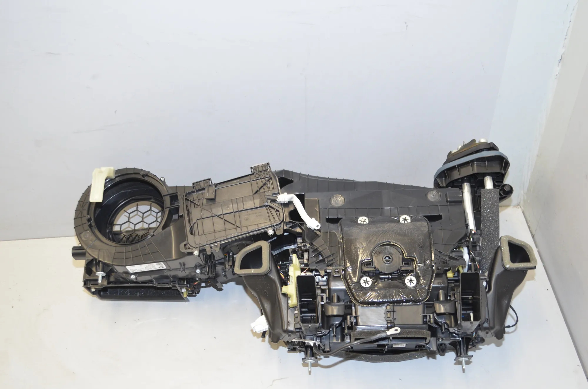 Interior Heater – OEM 9868742 · BMW 5 Touring (G31) (2017 - -) 520 d 2019 – 2