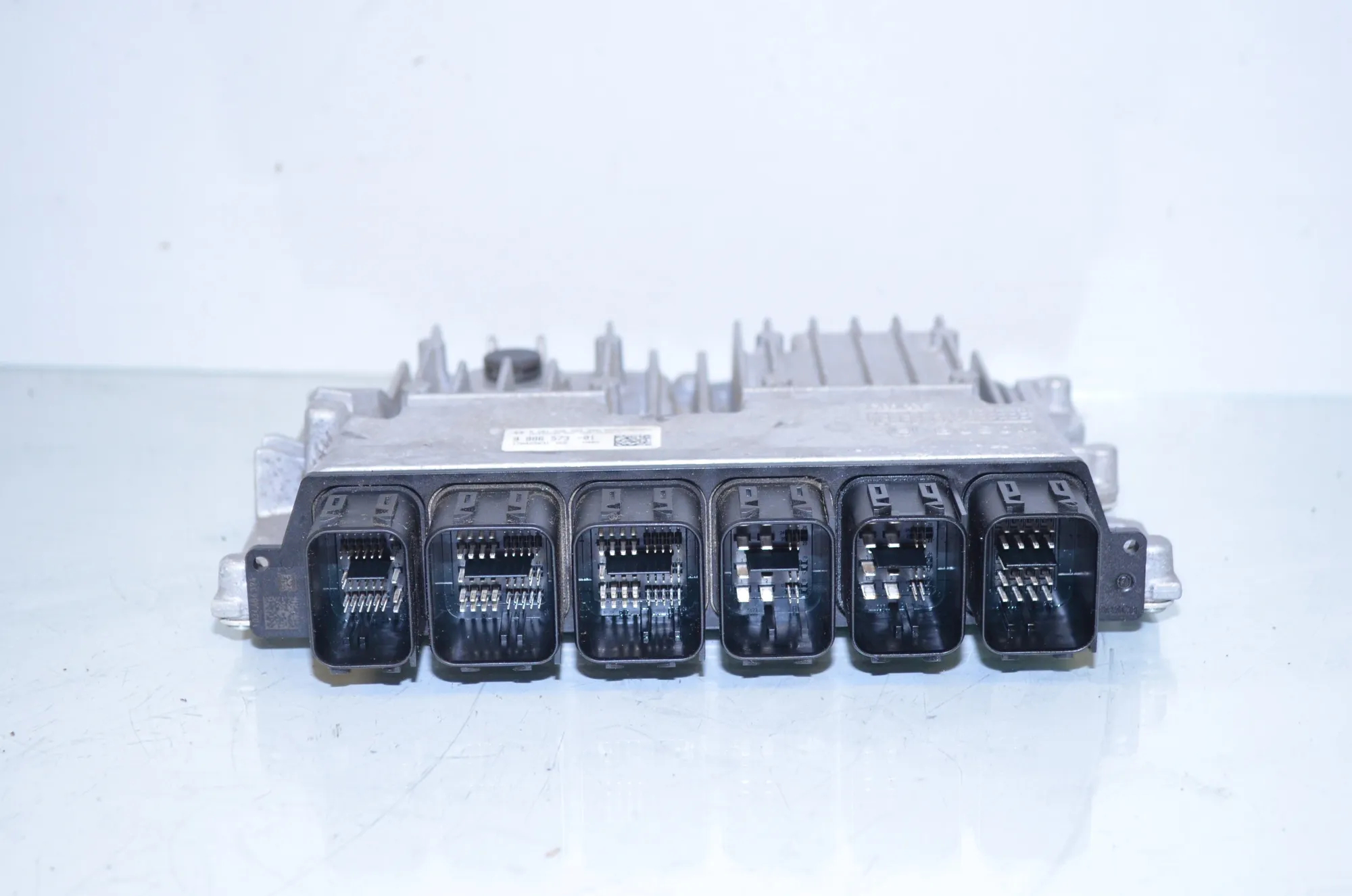 Engine Ignition ECU Set – OEM 5A908E8 · BMW 5 Touring (G31) (2017 - -) 520 d 2019 – 8