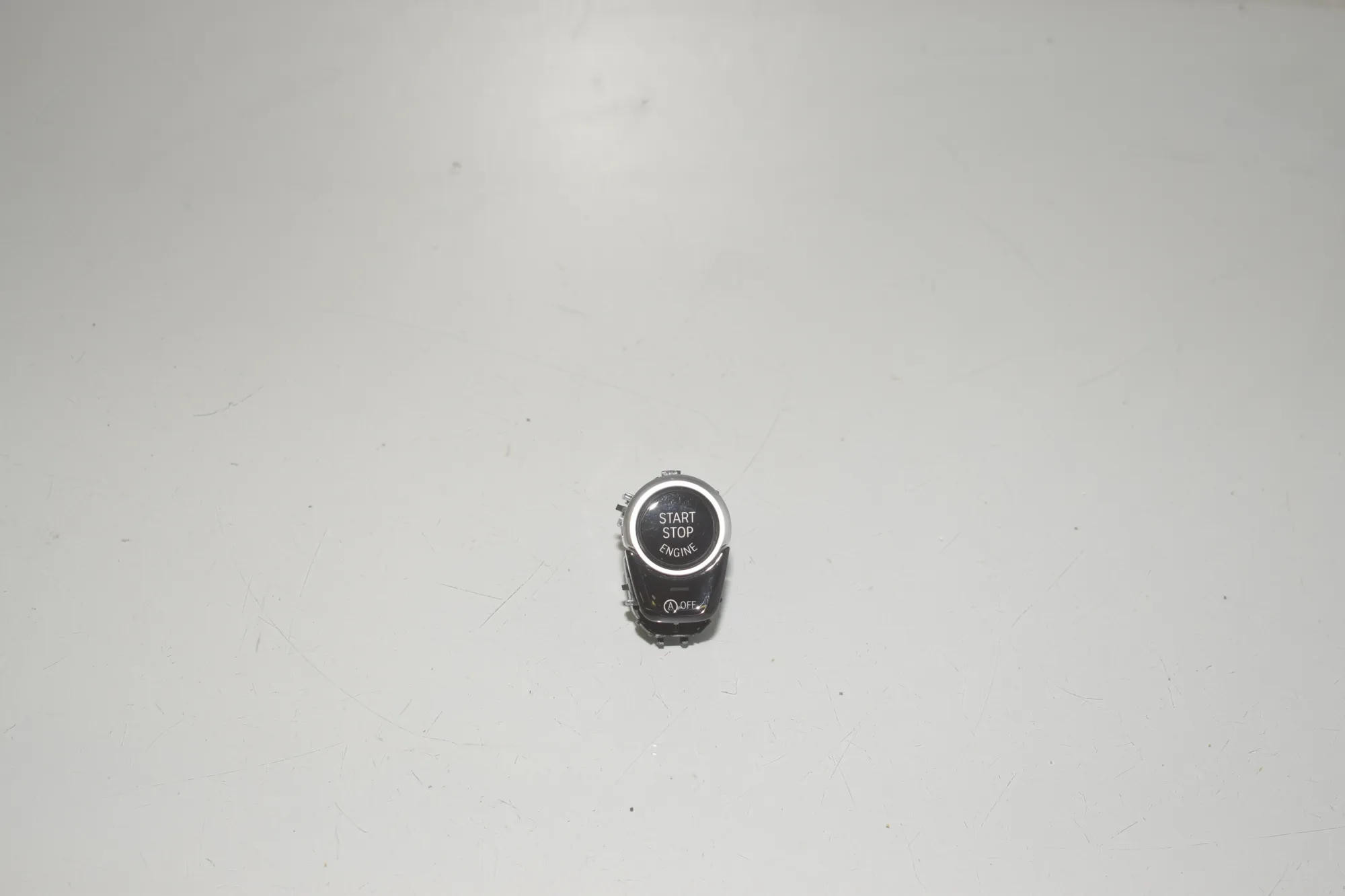 Ignition Start Button – OEM 6835087 · BMW 5 Touring (G31) (2017 - -) 520 d 2019 – 2