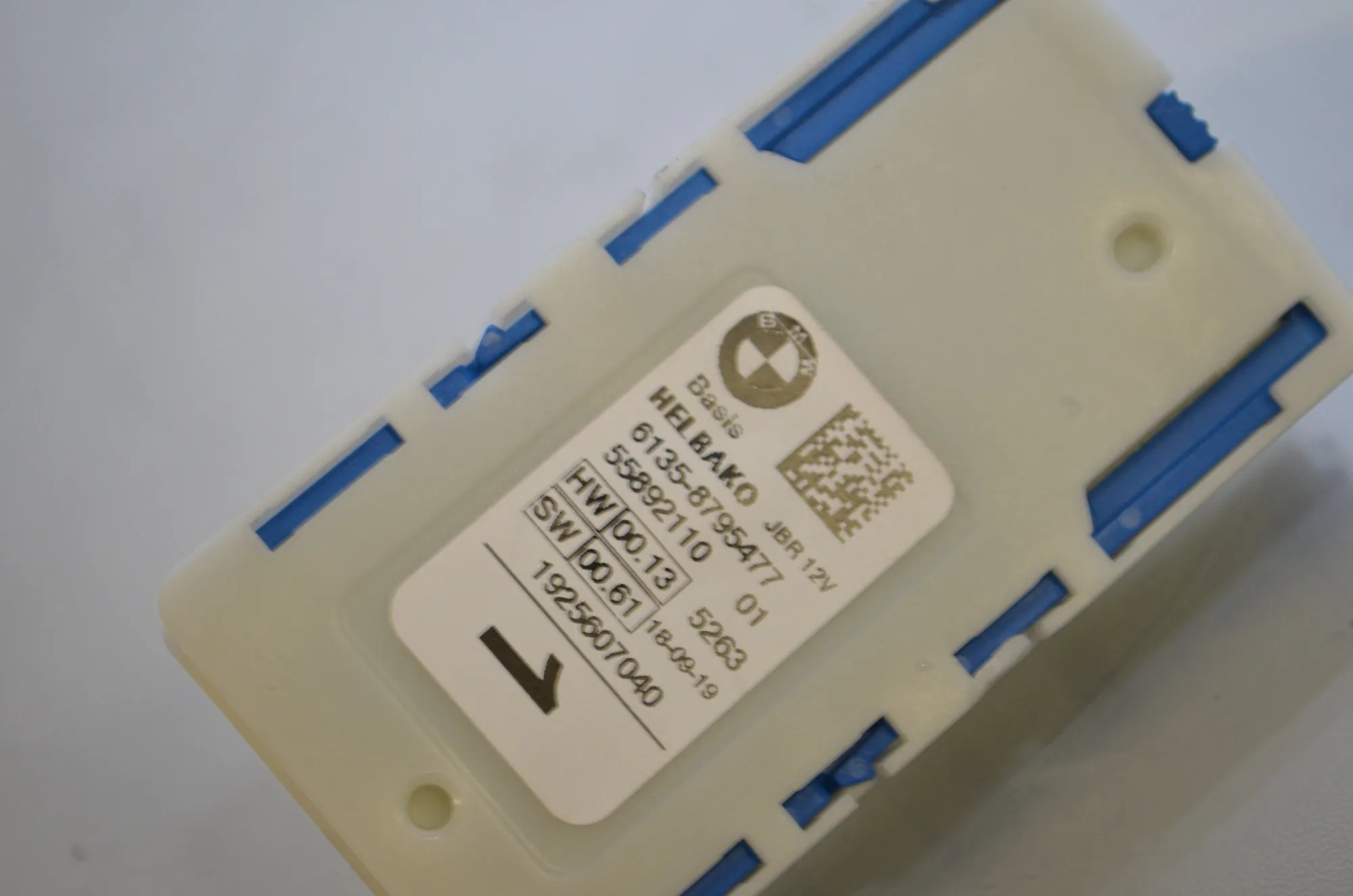 Other Control Units – OEM 61358795477 · BMW 5 Touring (G31) (2017 - -) 520 d 2019 – 4