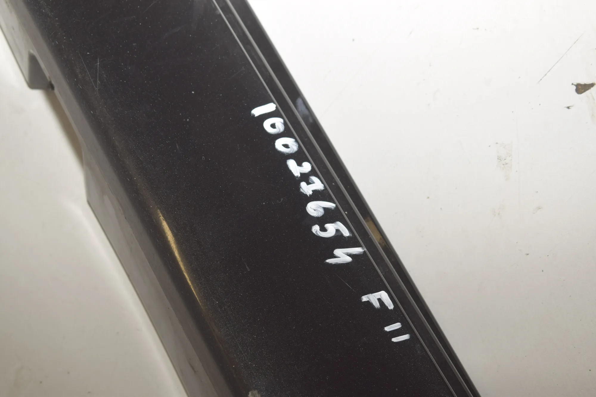 Left Side Plastic Sideskirt Cover – OEM 7237081 · BMW 5 Touring (F11) 530 d xDrive 2011 – 6