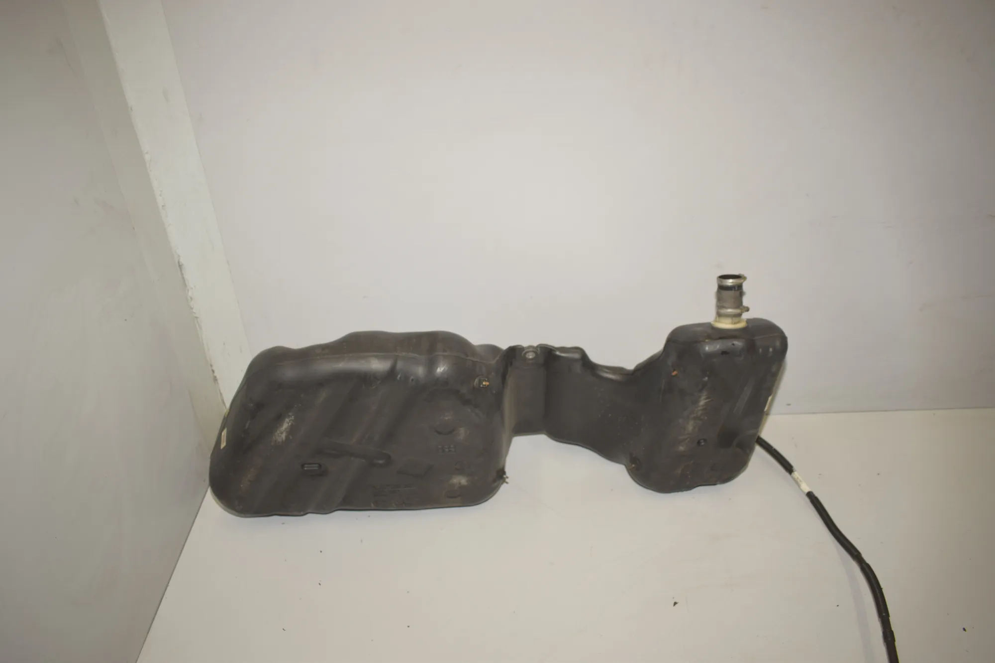 Fuel Tank – OEM 7294609 · BMW 3 Touring (F31) 330 d xDrive 2013 – 3