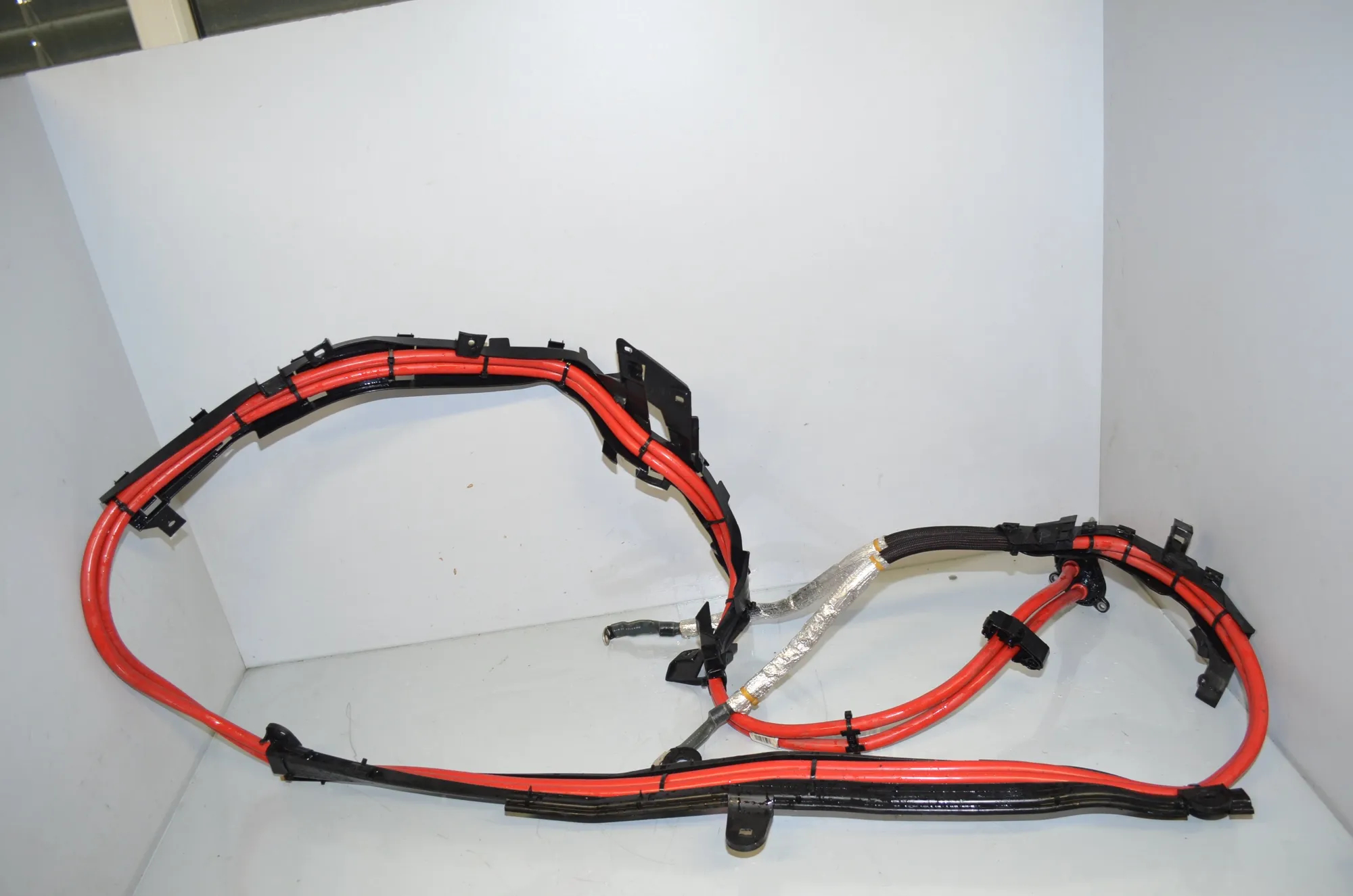 Positive Battery Cable – OEM 6807323 · BMW 5 Touring (G31) (2017 - -) 520 d 2019 – 3