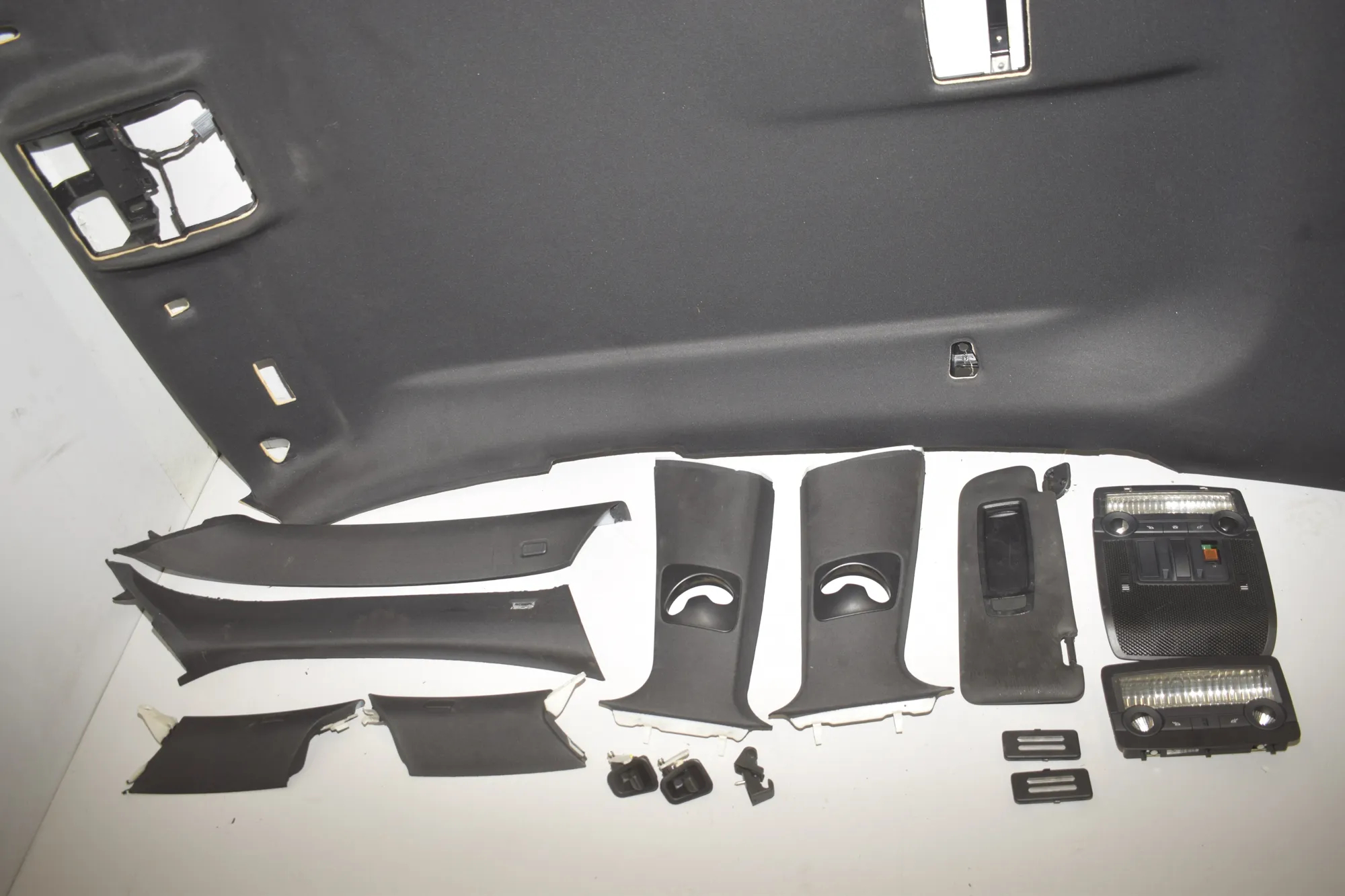 Black Roof Headliner Set – OEM 51447313332 · BMW X6 (E71, E72) xDrive 50 i 2008 – 3
