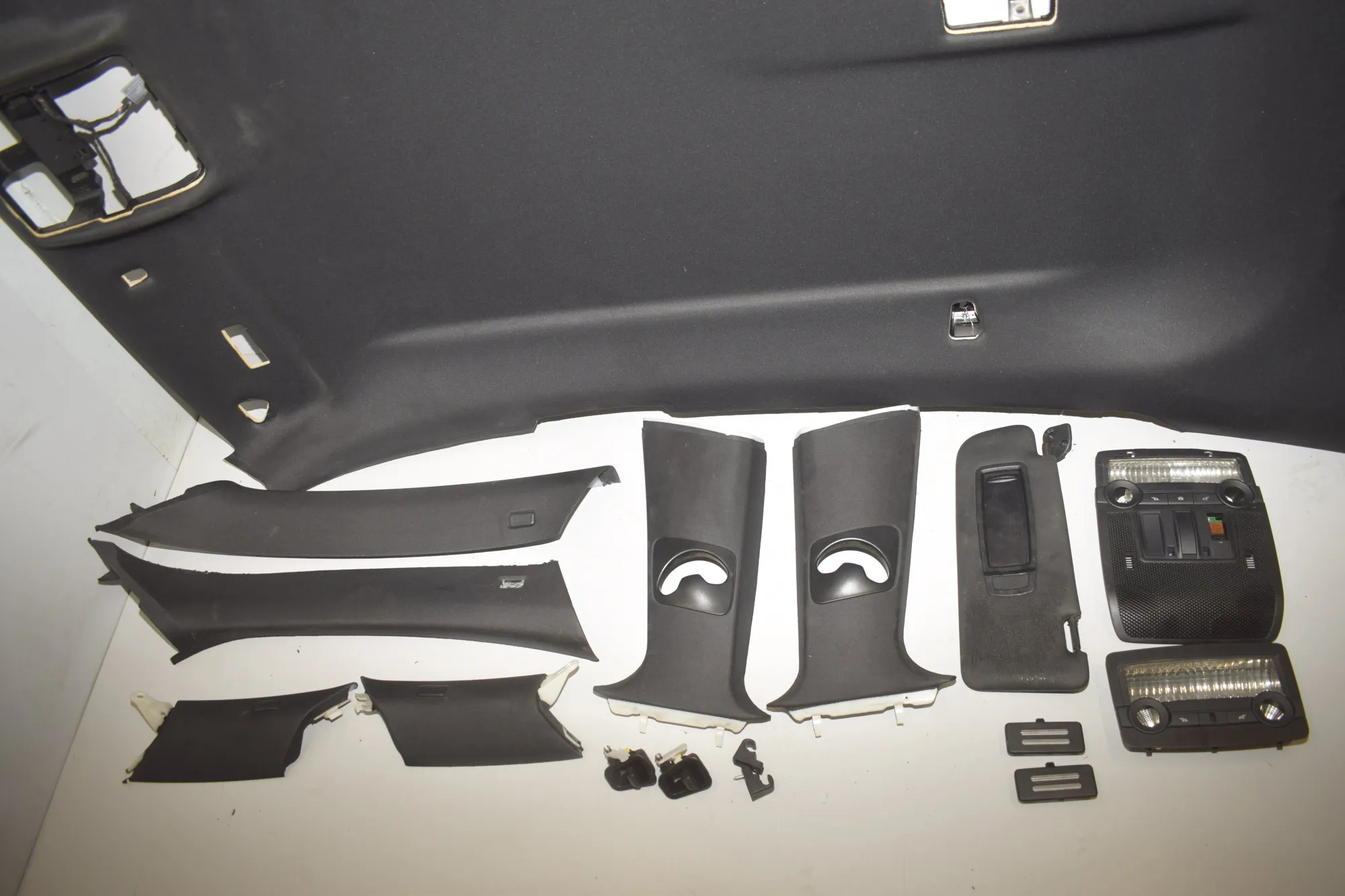 Black Roof Headliner Set – OEM 51447313332 · BMW X6 (E71, E72) xDrive 50 i 2008 – 4