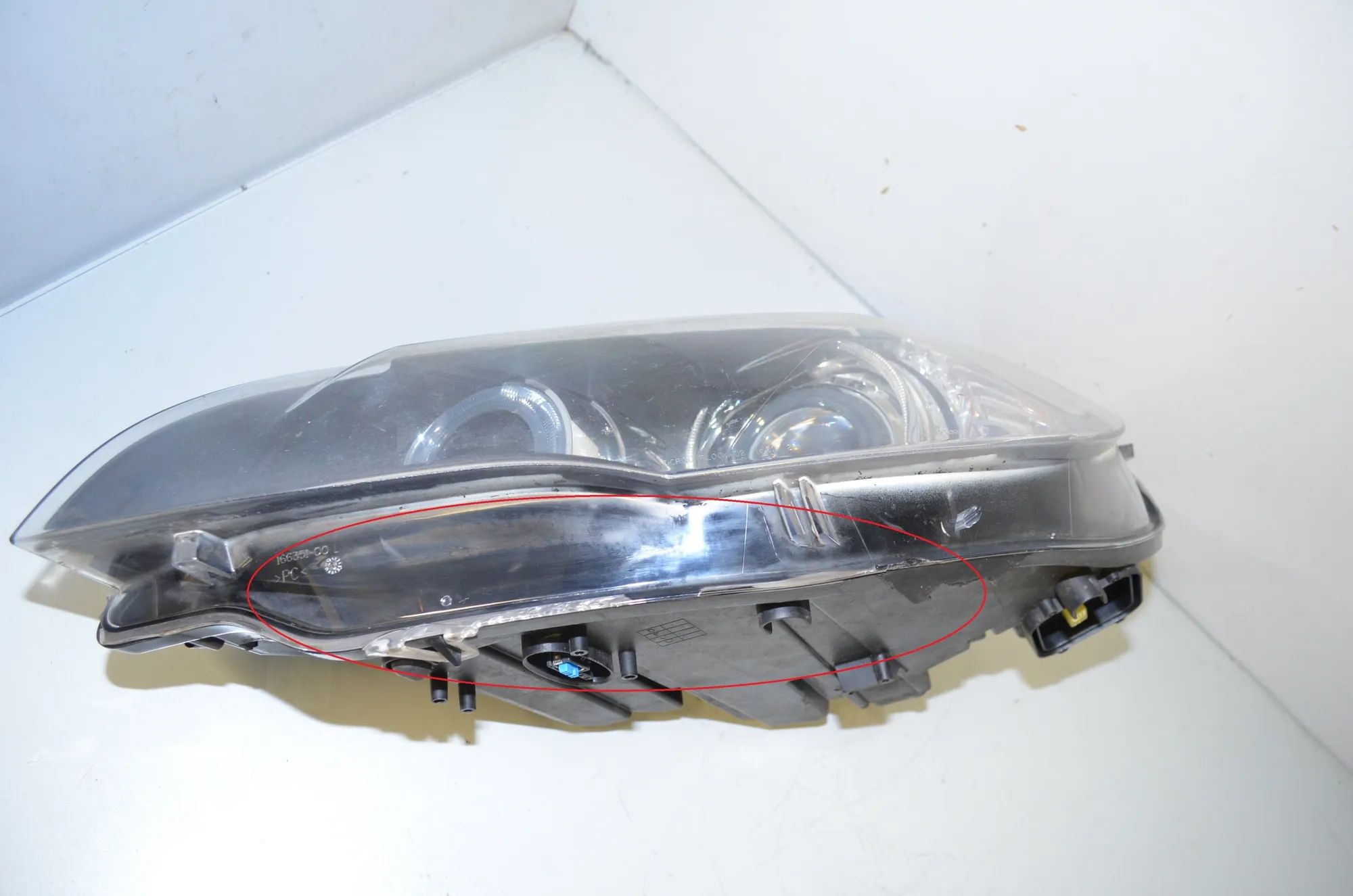 Front Left Headlight – OEM 7287013 · BMW X6 (E71, E72) xDrive 50 i 2008 – 2