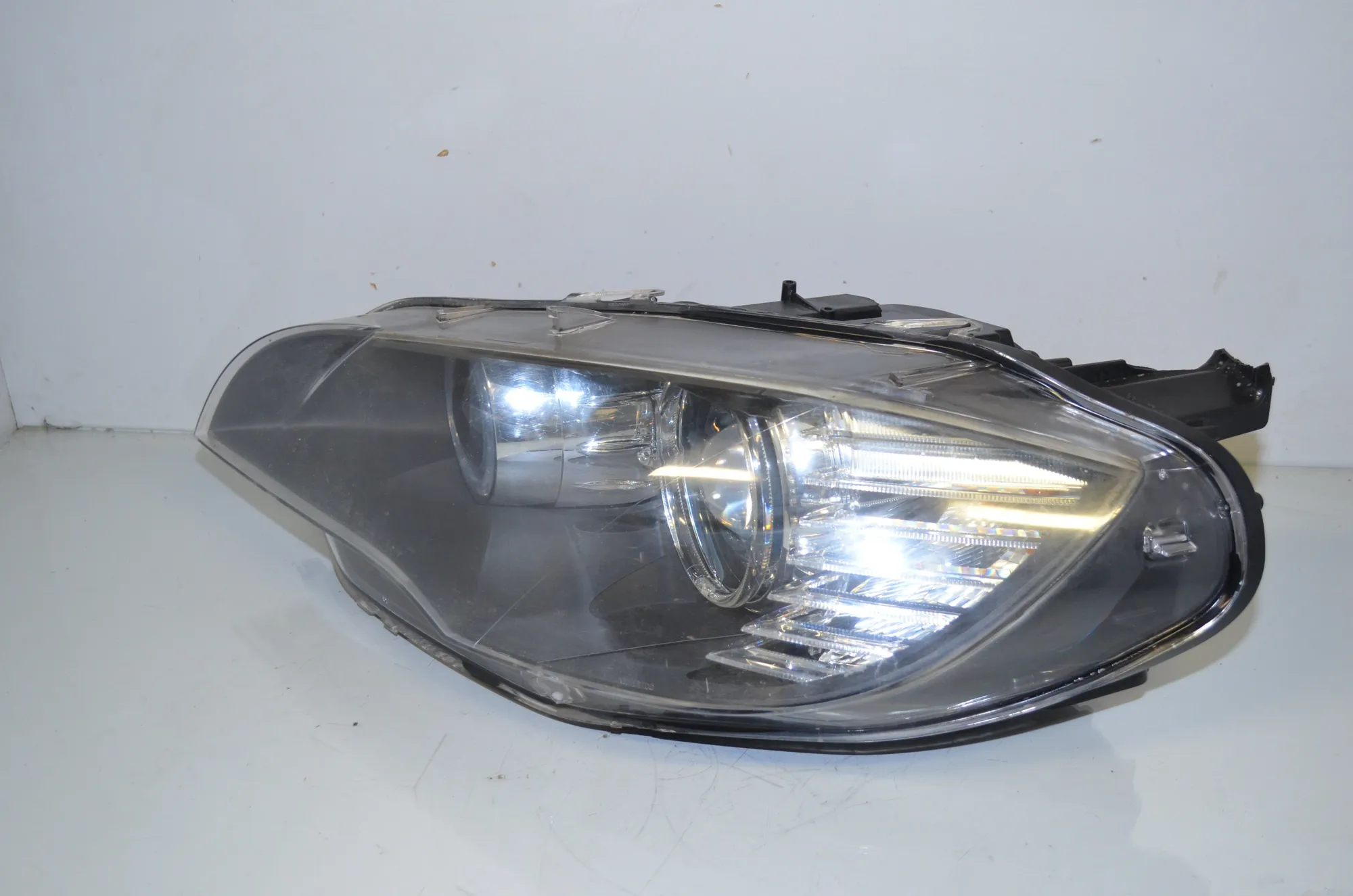 Front Left Headlight – OEM 7287013 · BMW X6 (E71, E72) xDrive 50 i 2008 – 4