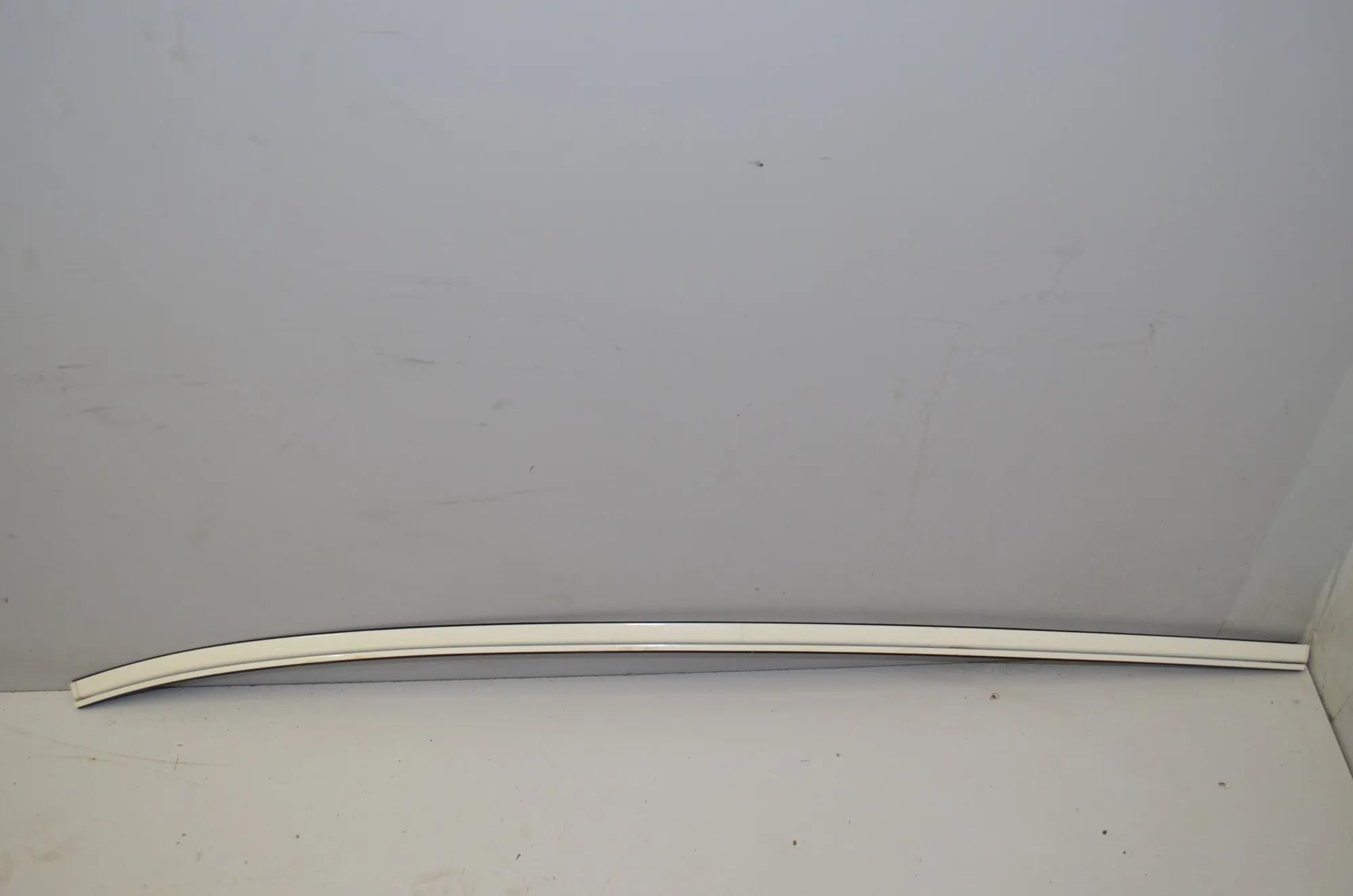 Left Side Roof Strip Trim – OEM 7250401 · BMW X6 (E71, E72) xDrive 50 i 2008 – 2
