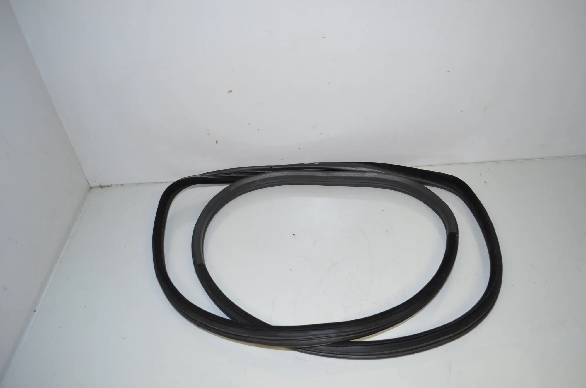 Rear Right Door Seal Rubber – OEM 7221844 · BMW X6 (E71, E72) xDrive 50 i 2008 – 2