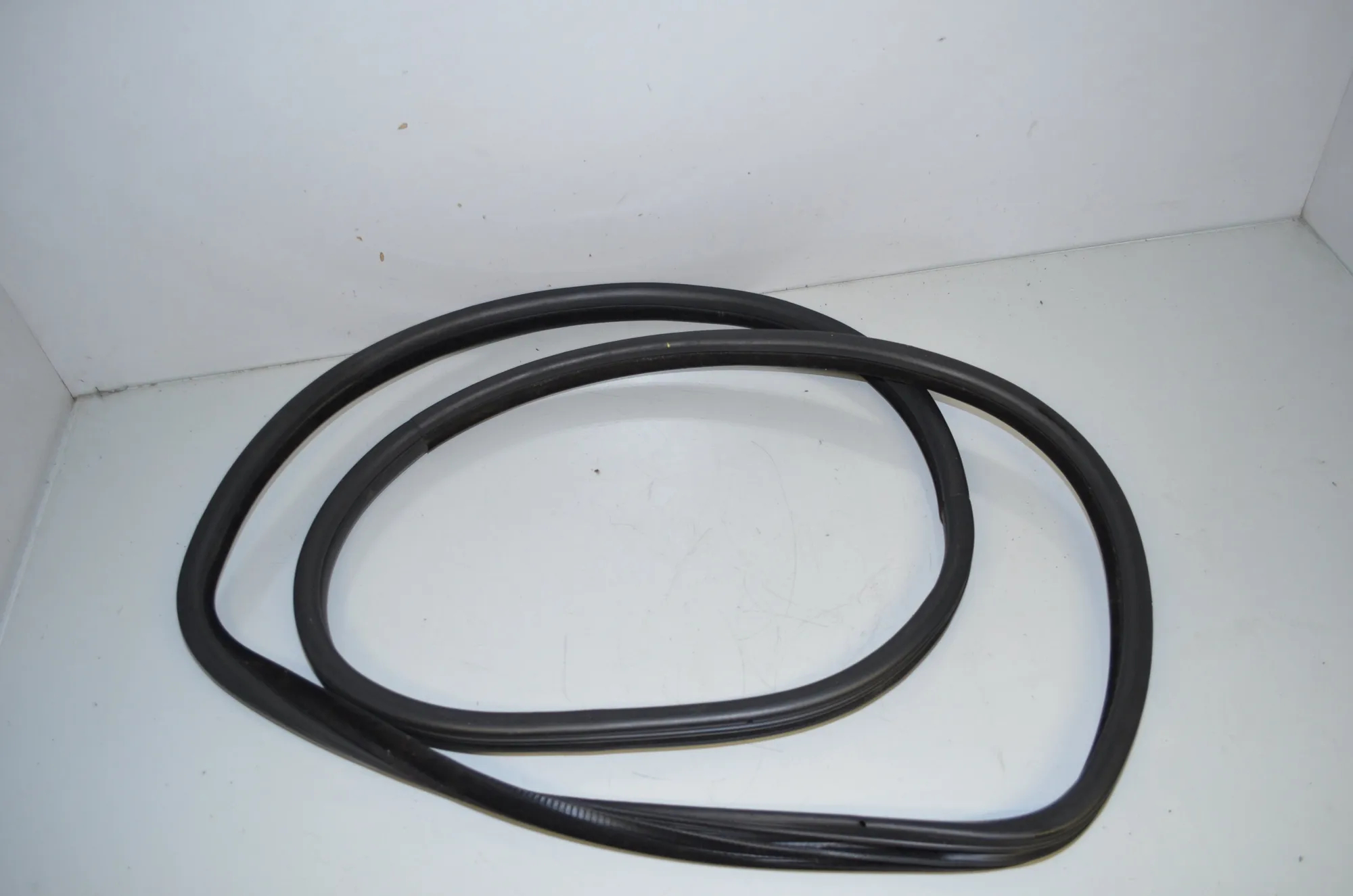Rear Right Door Seal Rubber – OEM 7221844 · BMW X6 (E71, E72) xDrive 50 i 2008 – 4