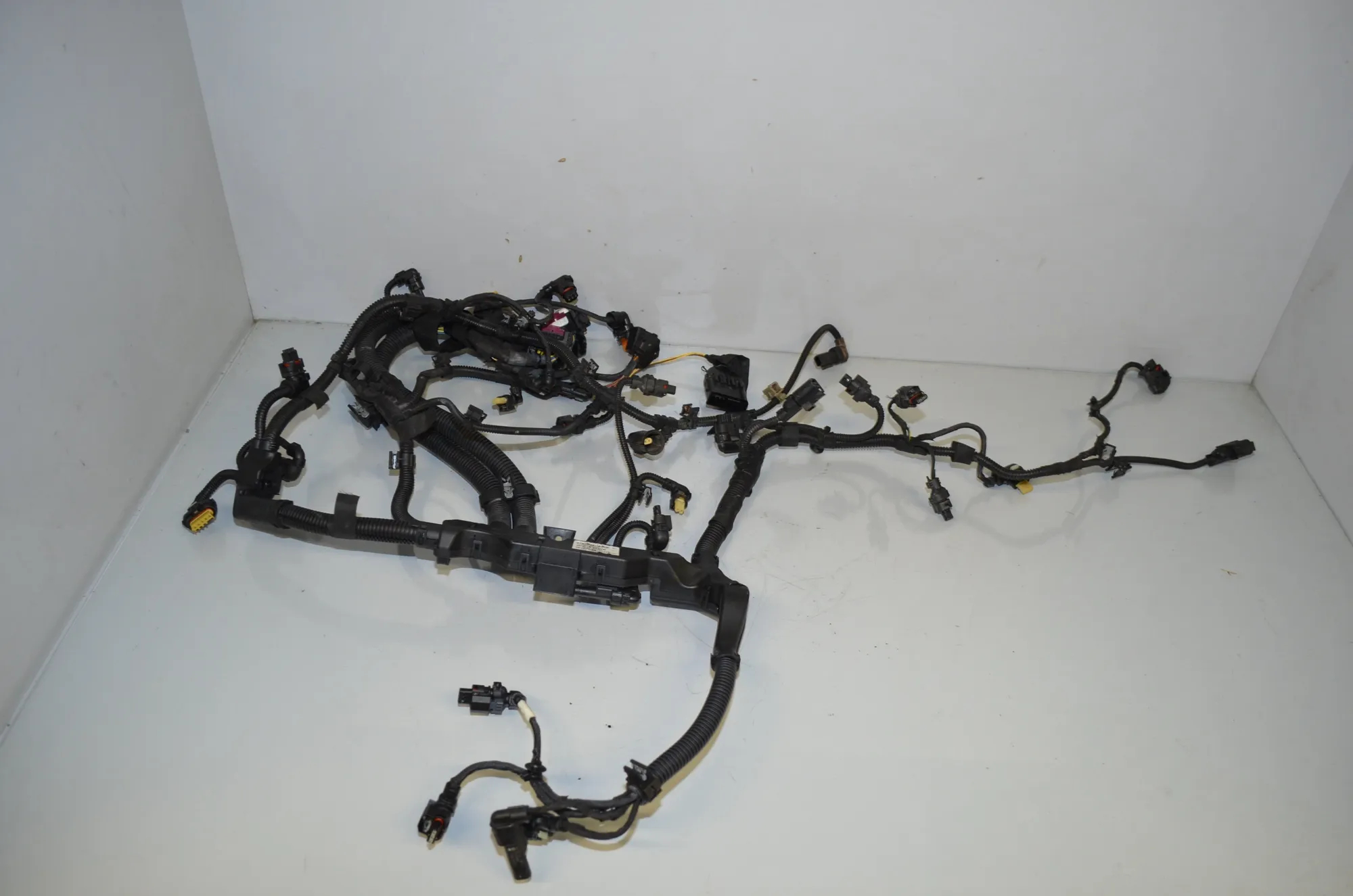 Engine Cable Harness – OEM 8477122 · BMW 3 Touring (G21) (2019 - -) 320 d 2019 – 3
