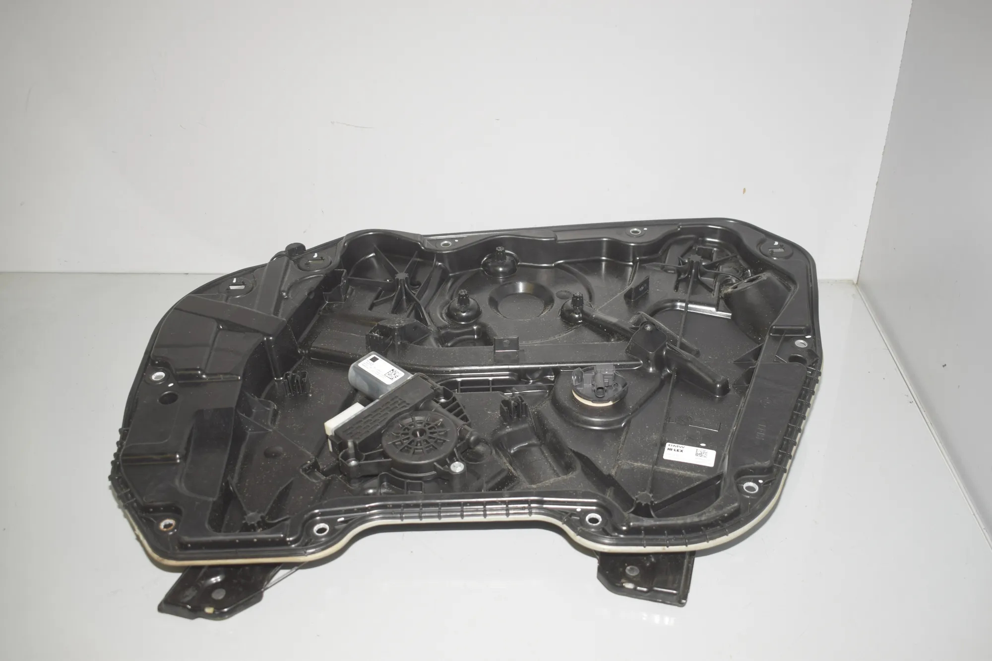 Front Right Door Window Regulator – OEM 5A02FB2 · BMW 1 (F40) BMW 1 (F40) (F40) 120 d 2023 – 2