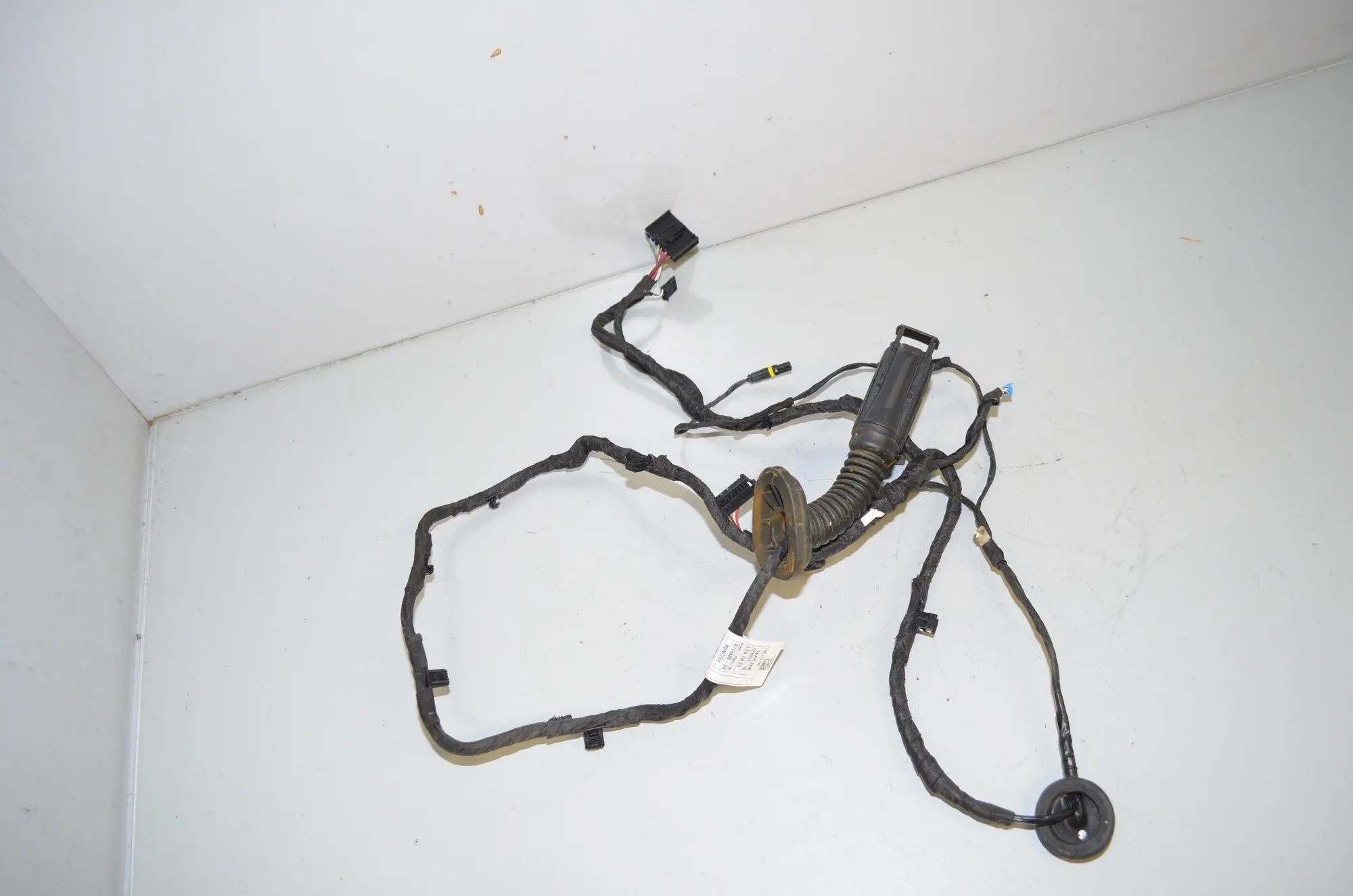 Rear Left Door Wiring – OEM 8714480 · BMW 1 (F40) BMW 1 (F40) (F40)118i 2020