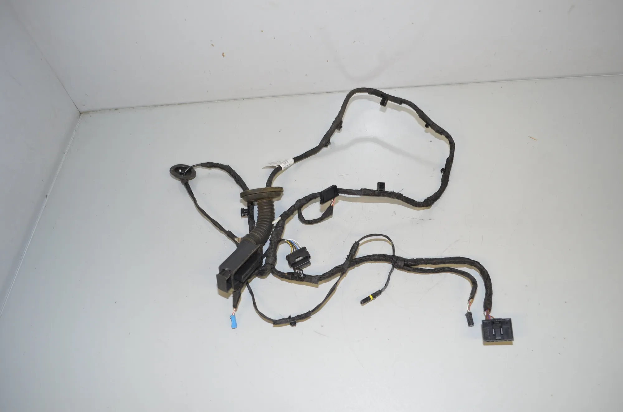 Rear Left Door Wiring – OEM 8714480 · BMW 1 (F40) BMW 1 (F40) (F40)118i 2020 – 2