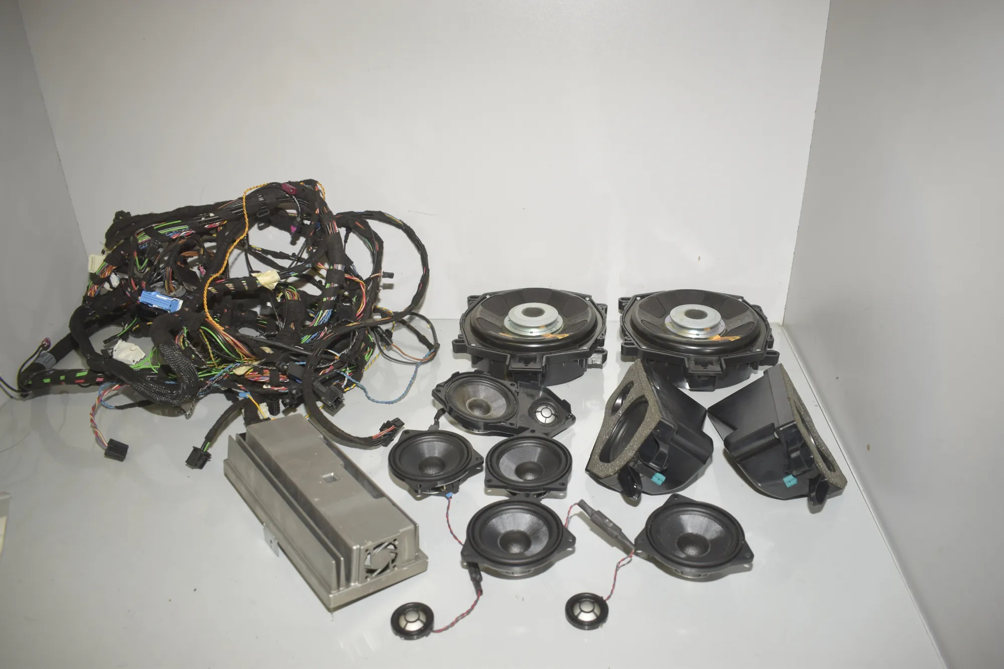 Sound Audio System Set – OEM 9112491 · BMW X6 (E71, E72) xDrive 50 i 2008