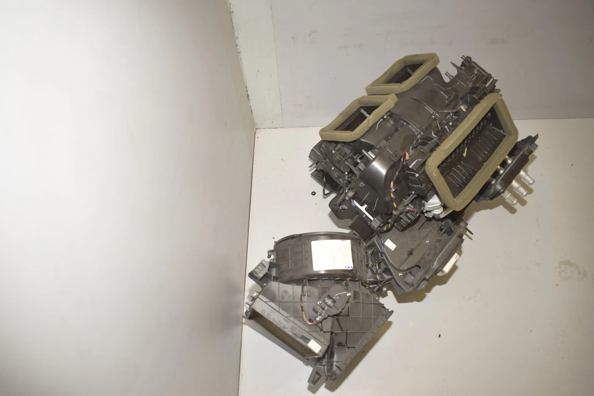 Interior Heater – OEM 9187526 · BMW X6 (E71, E72) xDrive 50 i 2008 – 3