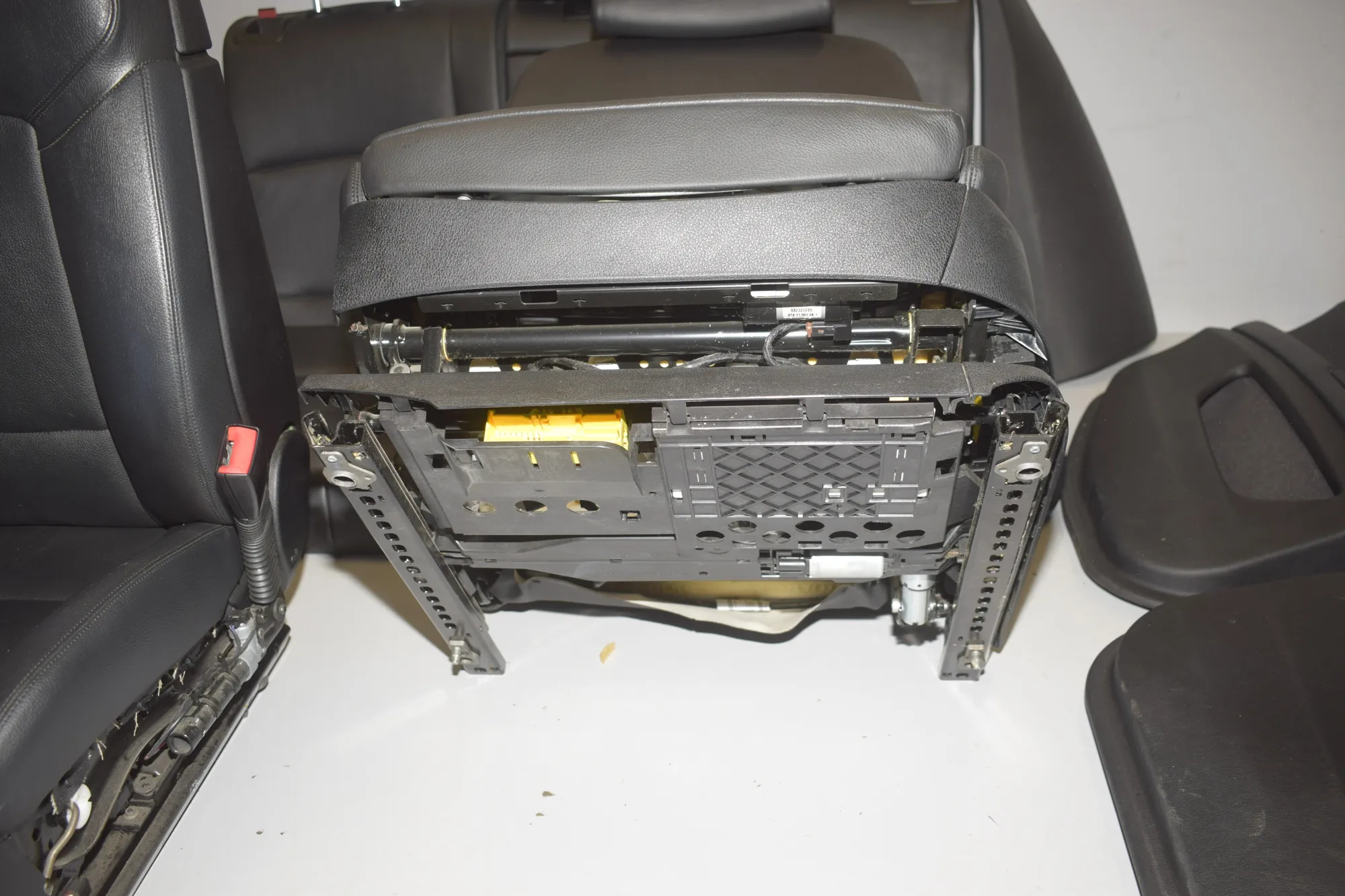 Seat set – OEM 000 · BMW 5 Touring (F11) 530 d xDrive 2011 – 3