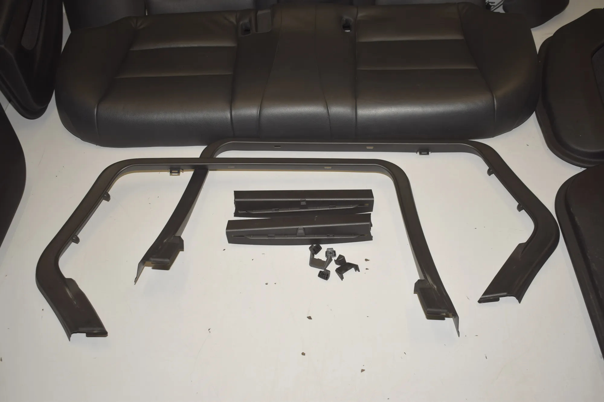 Seat set – OEM 000 · BMW 5 Touring (F11) 530 d xDrive 2011 – 15
