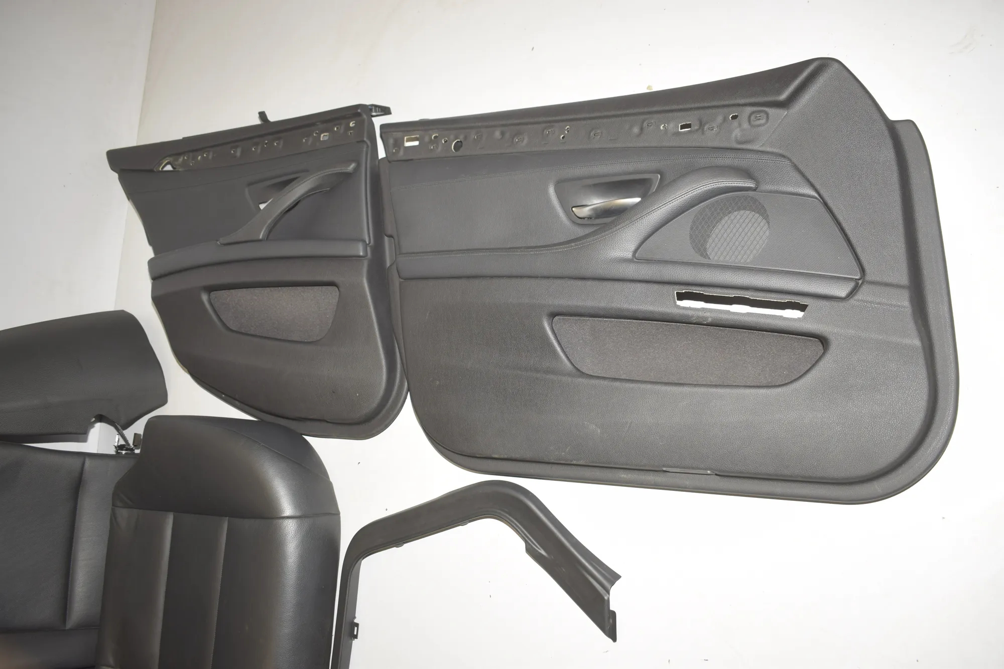 Seat set – OEM 000 · BMW 5 Touring (F11) 530 d xDrive 2011 – 17