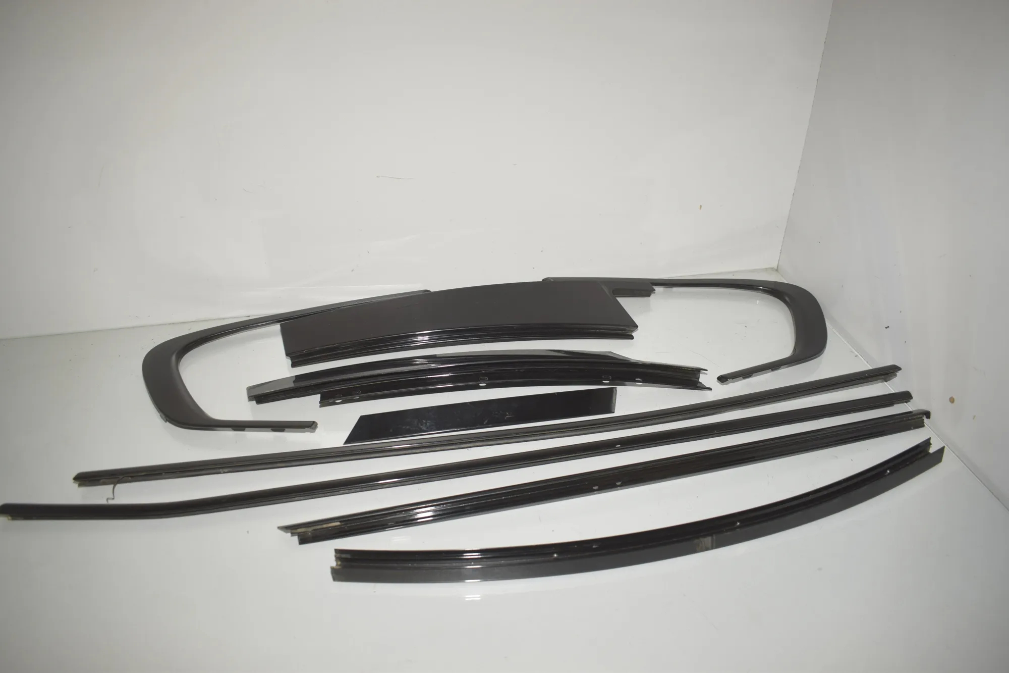 Exterior Trim Kit – OEM 51337187205 · BMW X6 (E71, E72) xDrive 50 i 2008 – 3