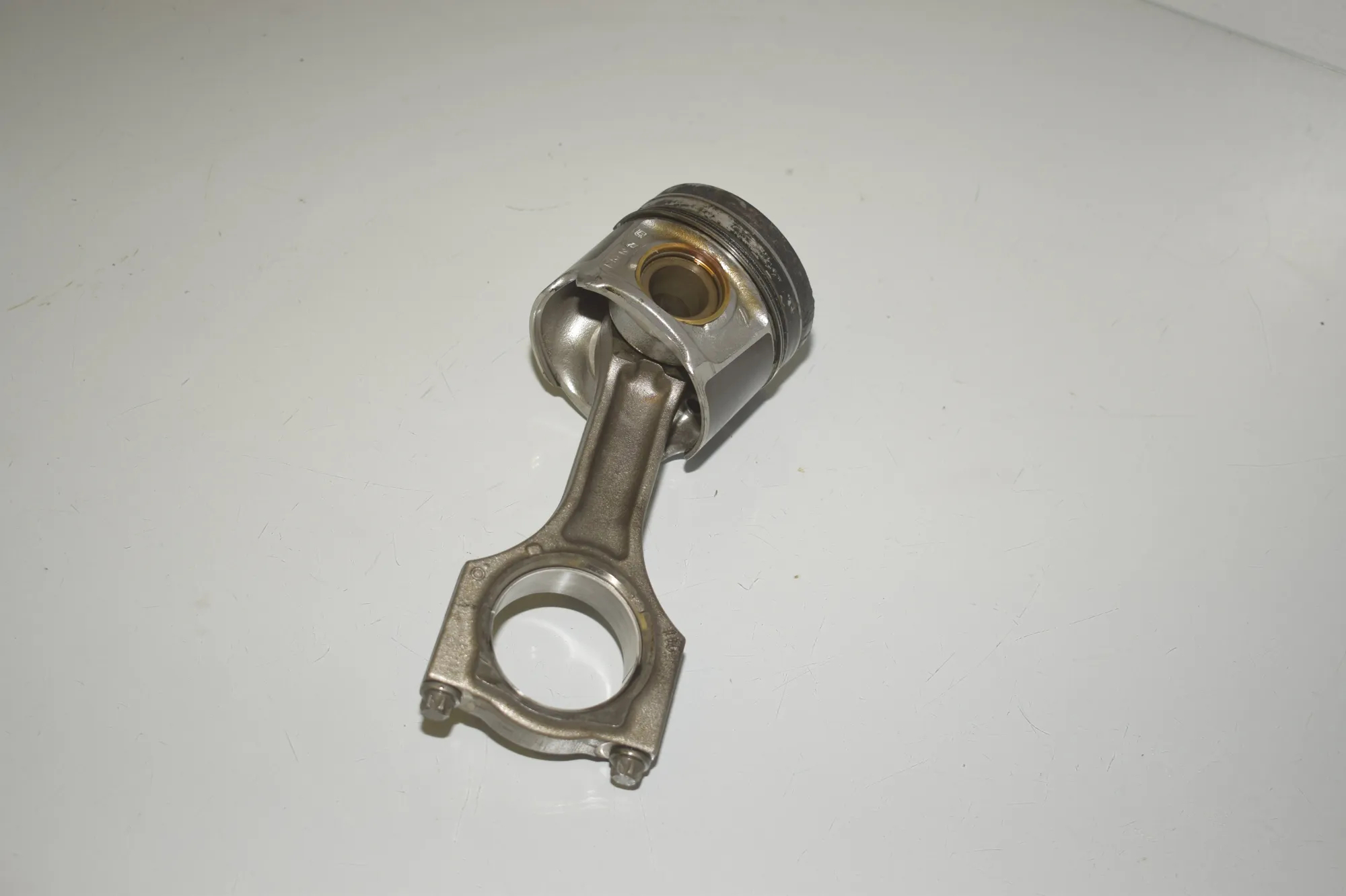 Piston – OEM 8571012 · BMW 3 (F30, F80) 320 d 2017 – 4
