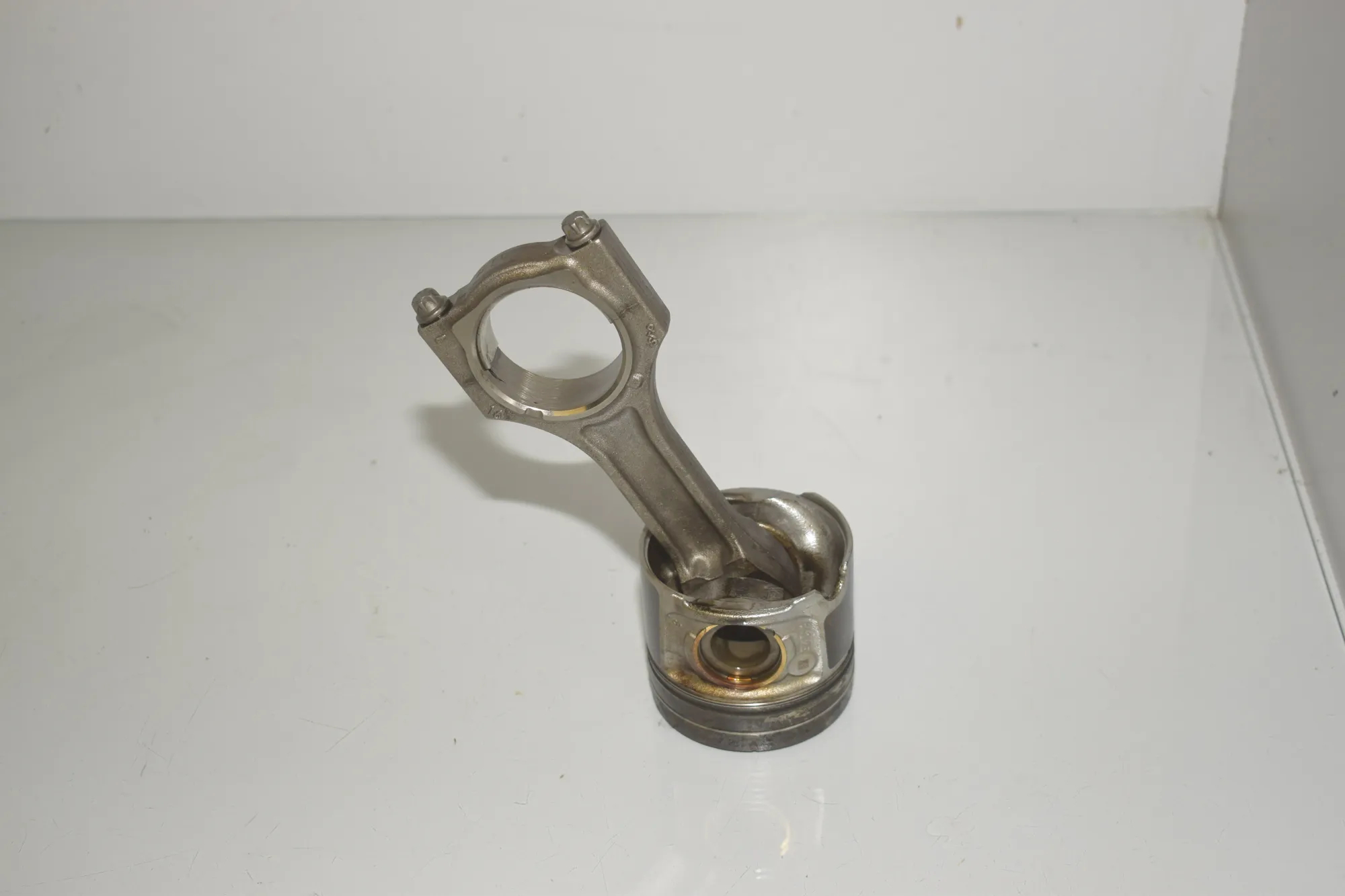 Piston – OEM 8571012 · BMW 3 (F30, F80) 320 d 2017 – 3