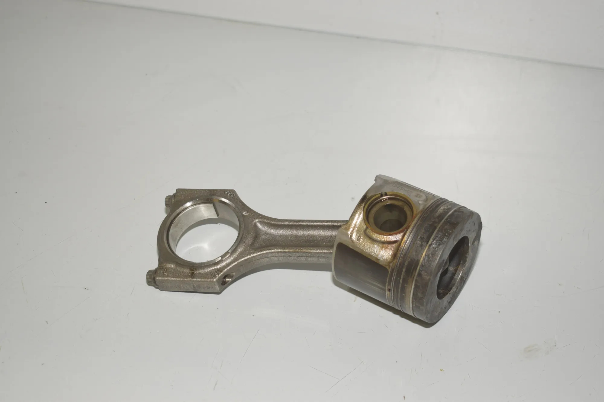 Piston – OEM 8571012 · BMW 3 (F30, F80) 320 d 2017 – 2