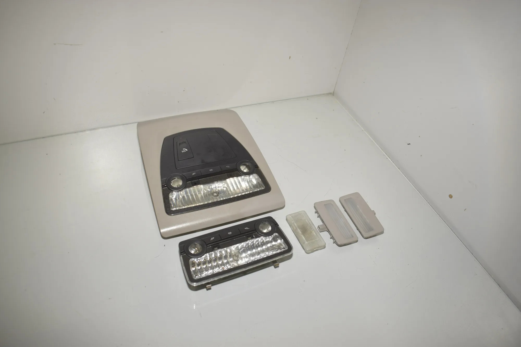 Interior Lighting – OEM 9163766 · BMW 5 (F10) 530 d 2013 – 3