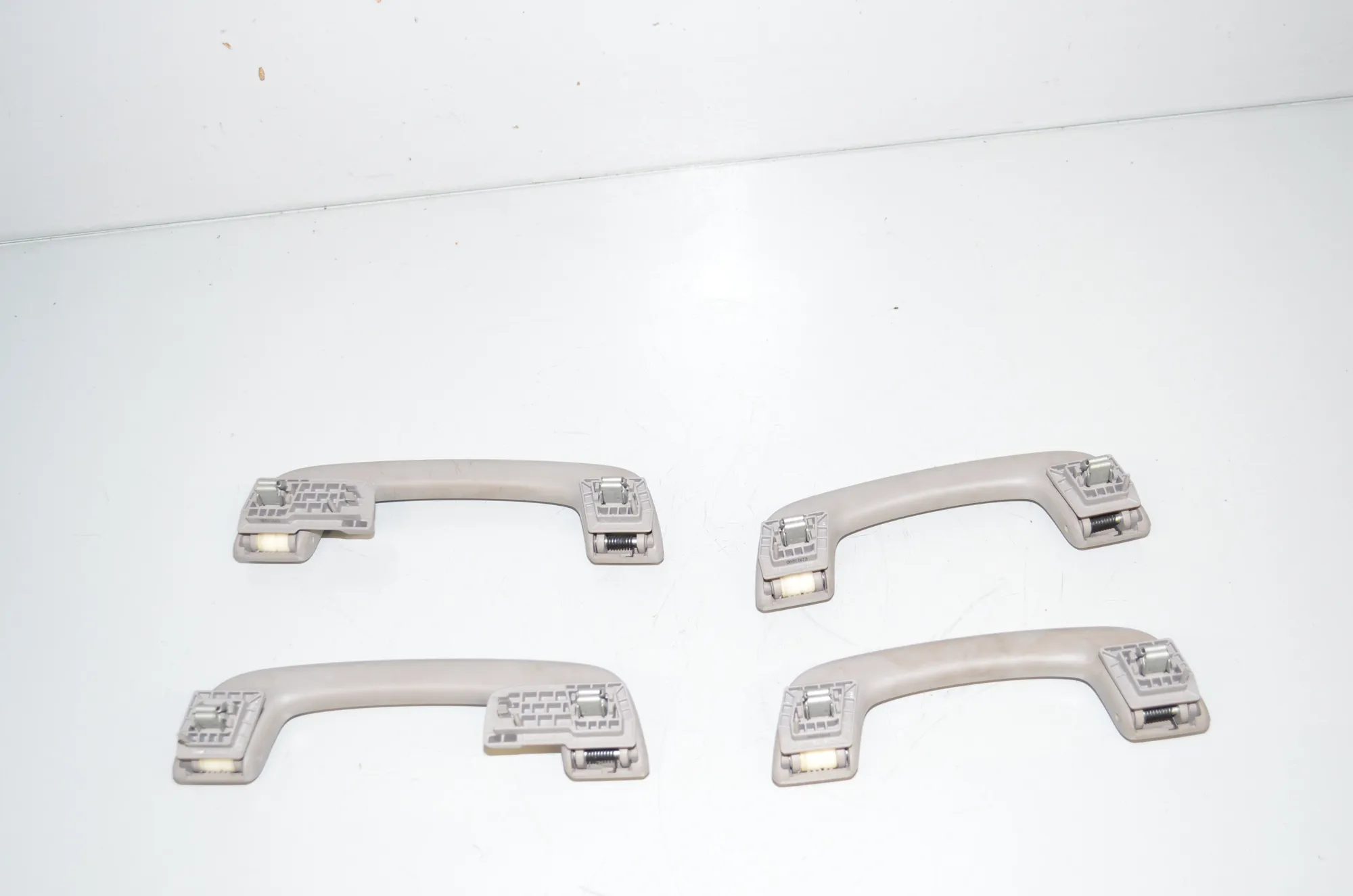 Interior Roof Handle Set – OEM 51167495617 · BMW 5 (F10) 530 d 2013 – 4