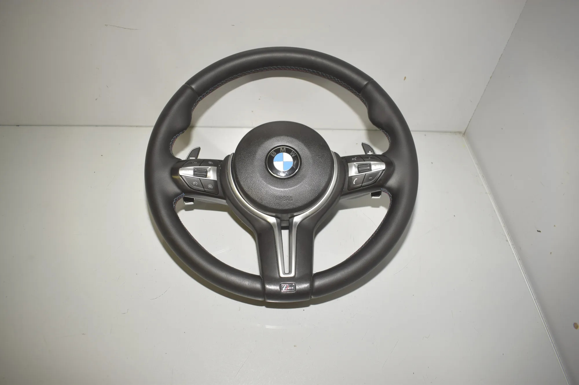 Steering Wheel – OEM 8092206 · BMW 5 (F10) 530 d 2013 – 2