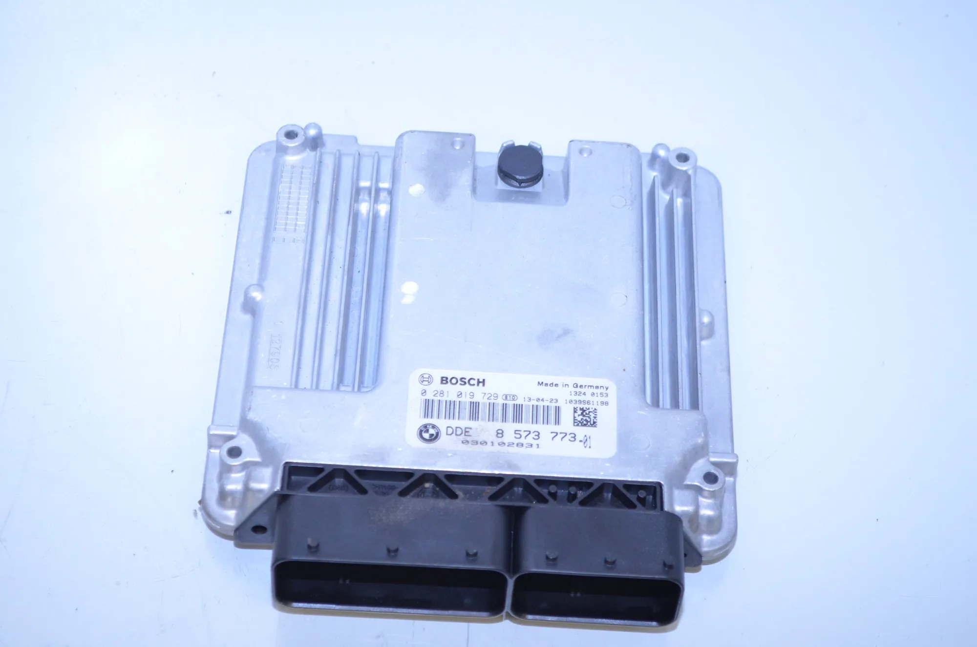 Engine Ignition ECU Set – OEM 61359299335 · BMW 5 (F10) 530 d 2013 – 8