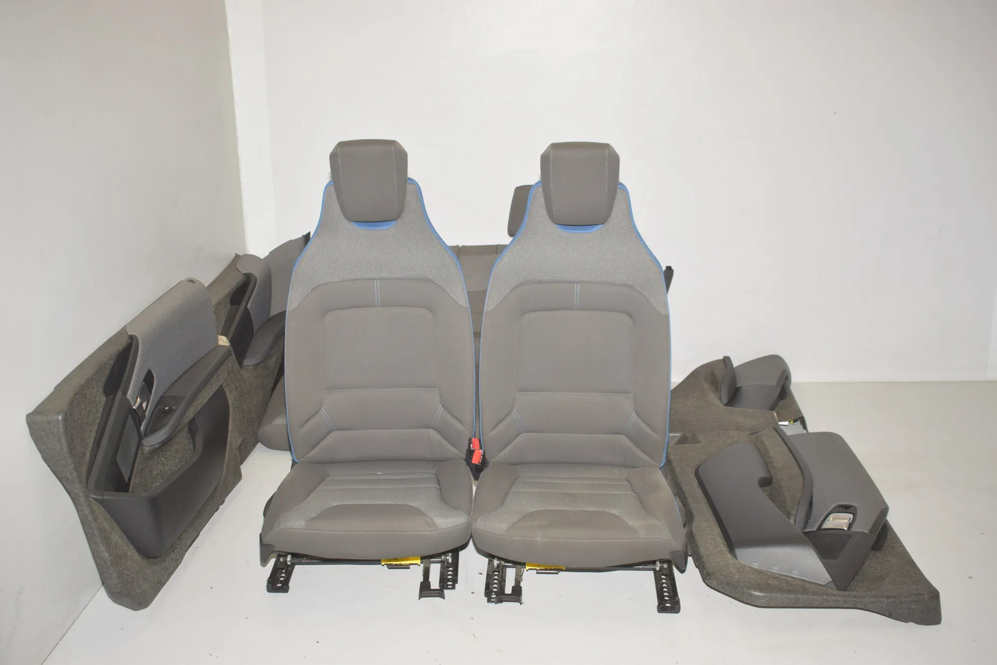 Seat set · BMW i3 (I01) Electric 2019