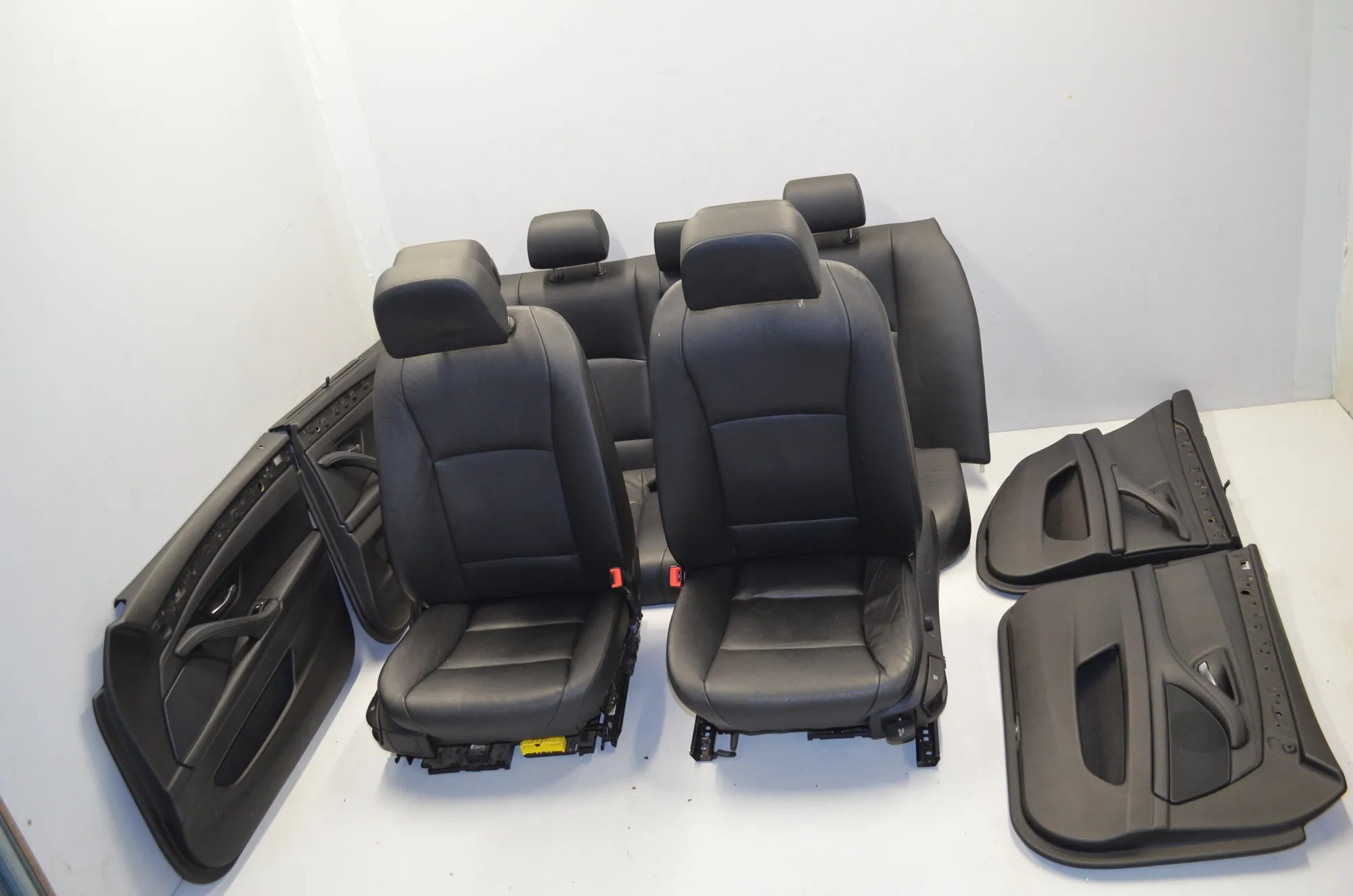 Seat set – OEM 000 · BMW 5 (F10) 530 d 2013
